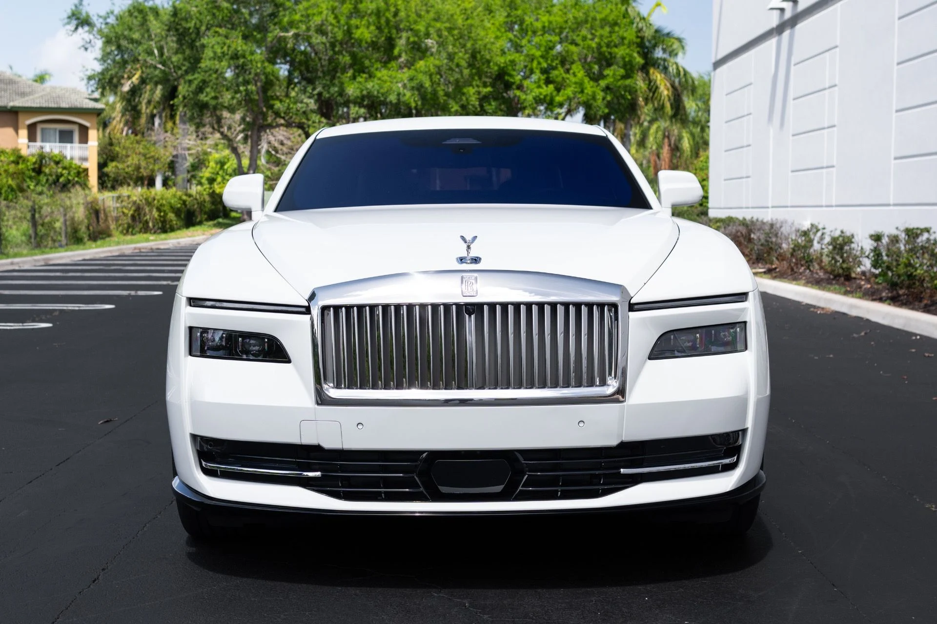 mph002_1511856406_Used_2024_Rolls_Royce_Spectre_1775023108_d16d9a119c