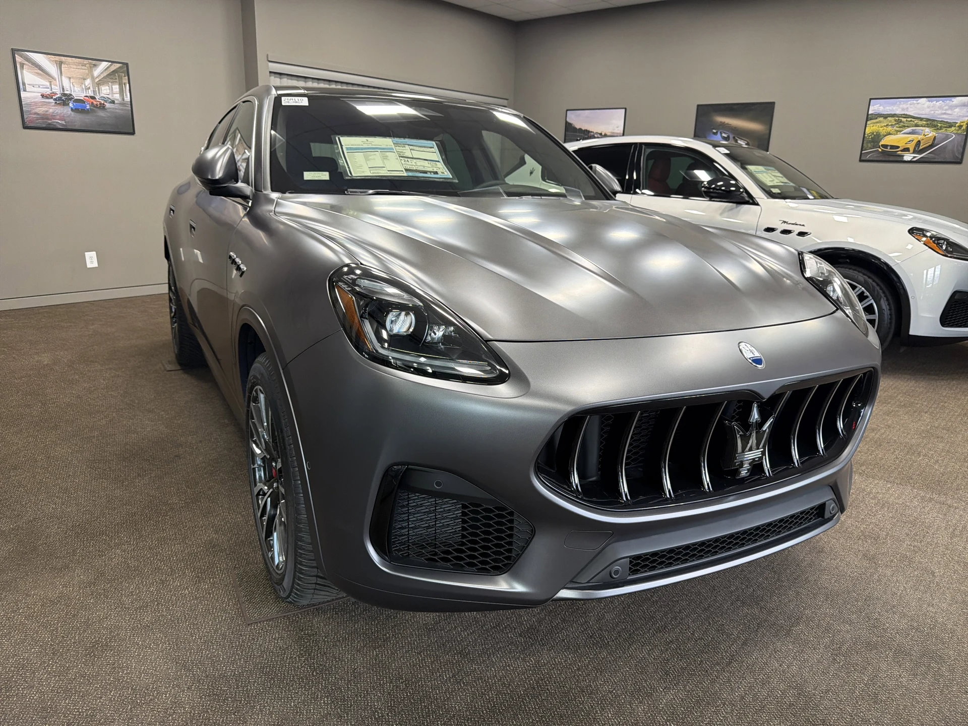 mph002_151379563_3_a731147050