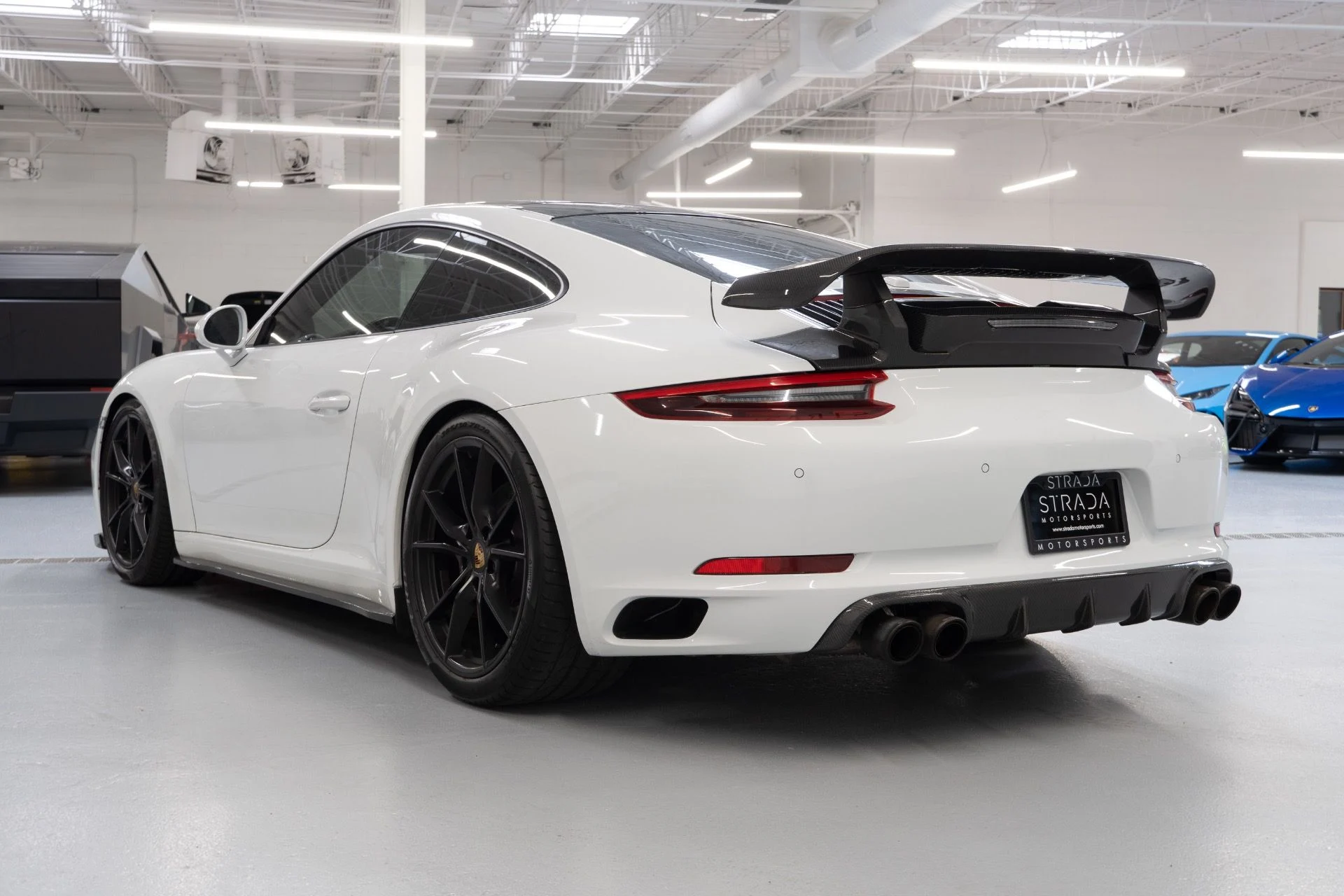 mph002_151639359_Used_2017_Porsche_911_Carrera_S_1758055661_de629b0405