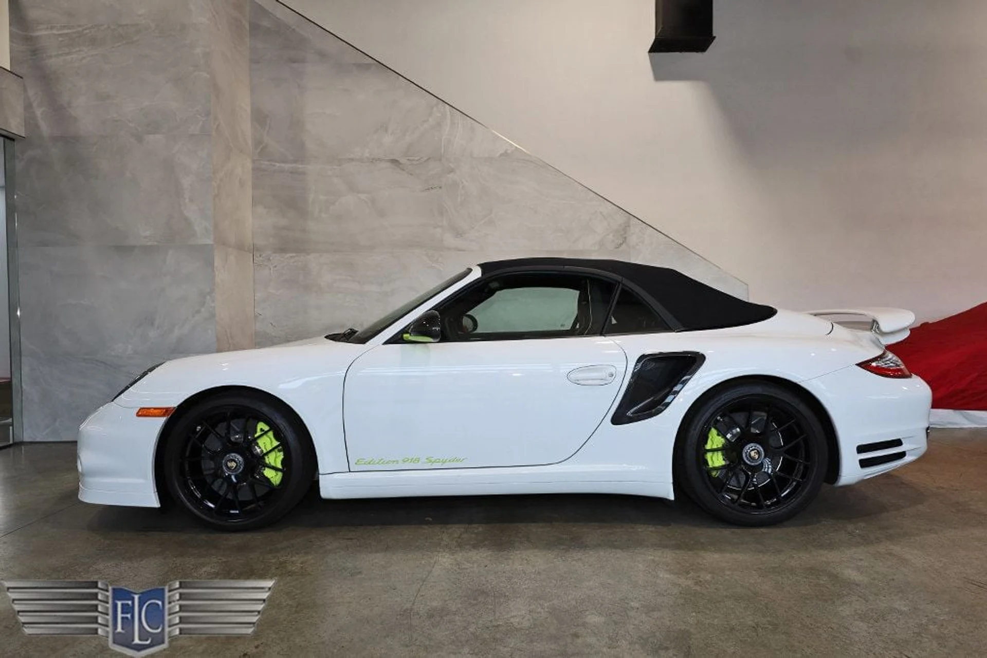 mph002_1517207286_used_2012_porsche_911_turbocabriolet_9689_23013530_3_1024_1eed43296f