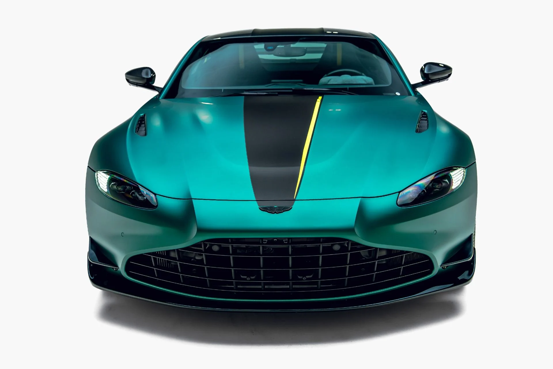 mph002_1517808152_Used_2023_Aston_Martin_Vantage_F1_Edition_1783661125_59e321dba9