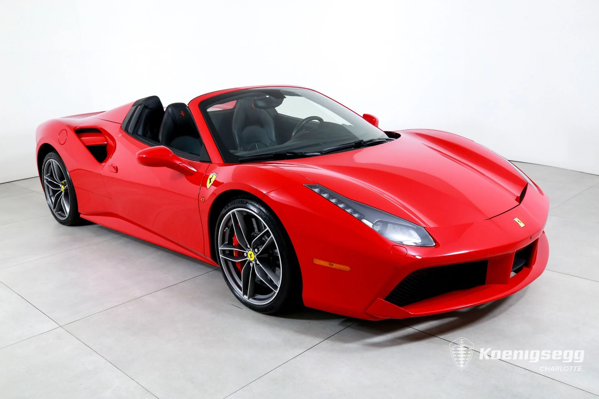 mph002_1533170725_Used_2019_Ferrari_488_Spider_1782837573_cffad23d5a