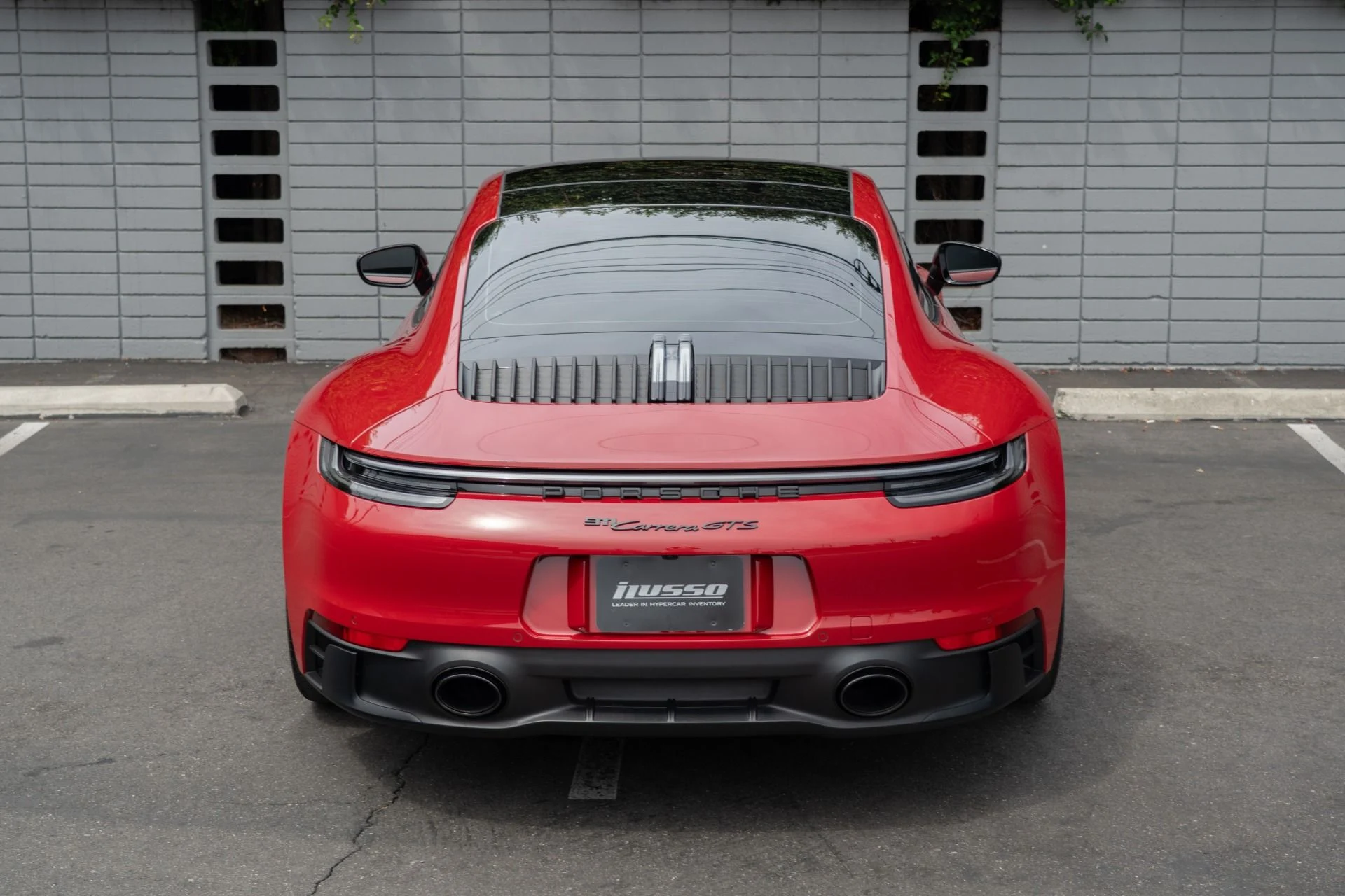 mph002_1541470247_Used_2024_Porsche_911_Carrera_GTS_1756425318_4a49ff3823