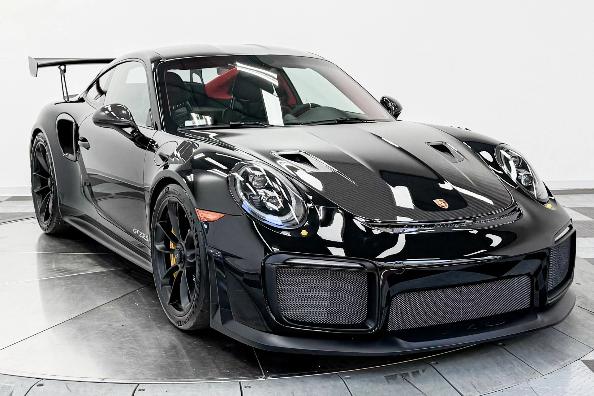 mph002_1555419285_Used_2018_Porsche_911_GT_2_RS_Very_Low_Miles_Weissach_Extended_Leather_Carbon_Buckets_1782240974_151595eb62