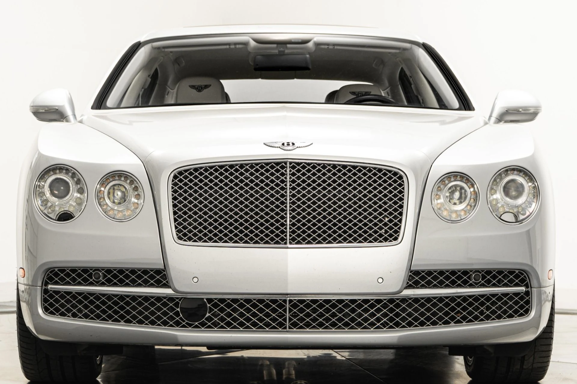 mph002_1561647976_Used_2014_Bentley_Flying_Spur_1750103192_6927921cc5