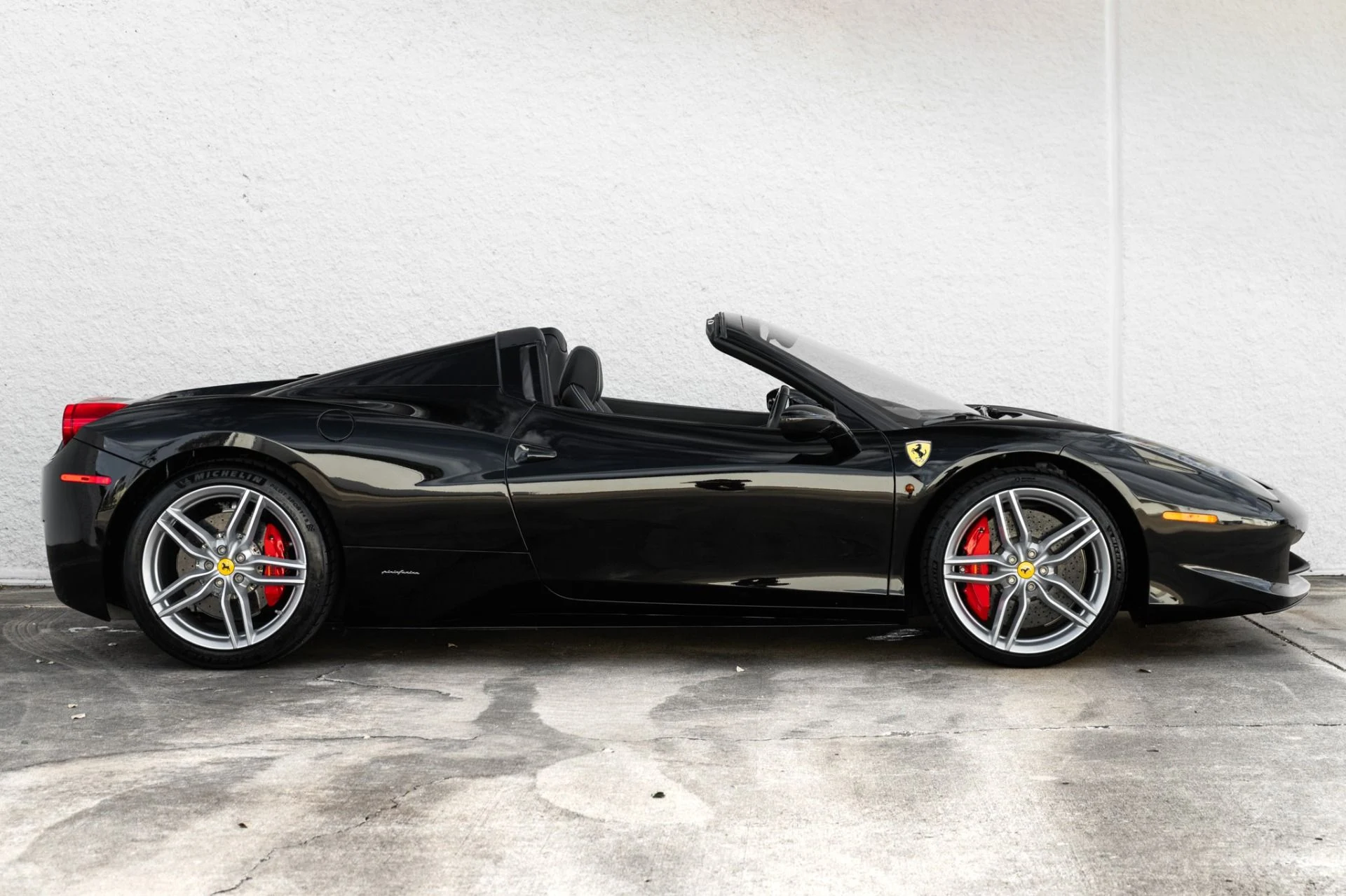 mph002_1573980042_Used_2013_Ferrari_458_Spider_1774392856_16cadd95a1