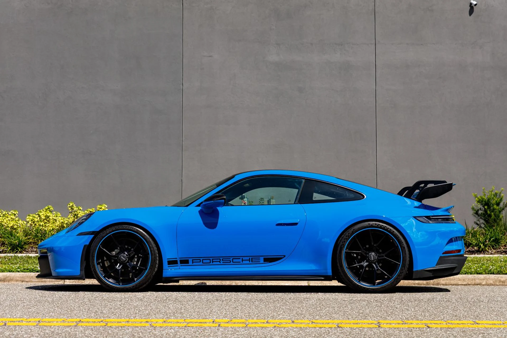 mph002_1583637914_595_p3_l_ad7f45cae6