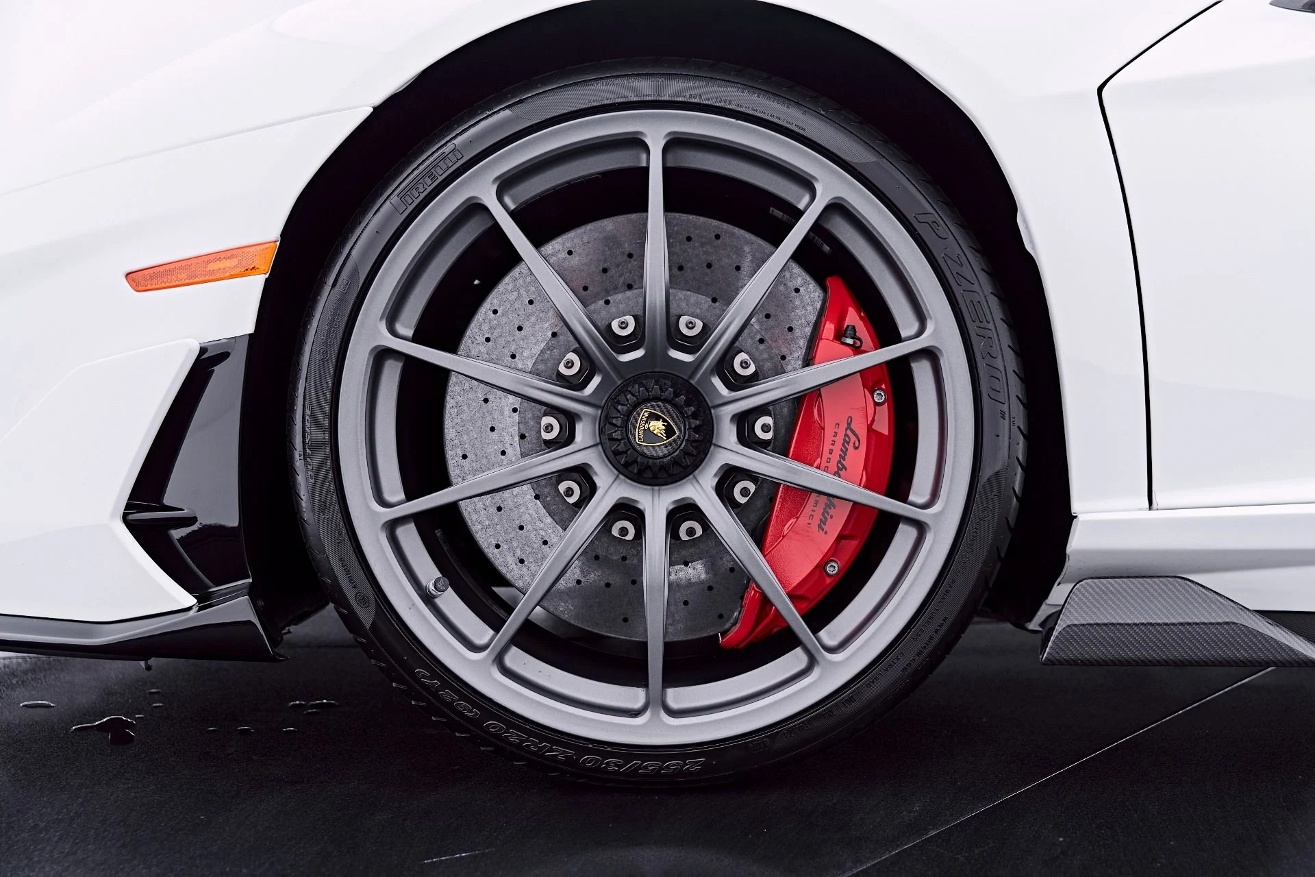 mph002_158847489_Used_2021_Lamborghini_Aventador_SVJ_Base_1784080155_cd55d4fbe6