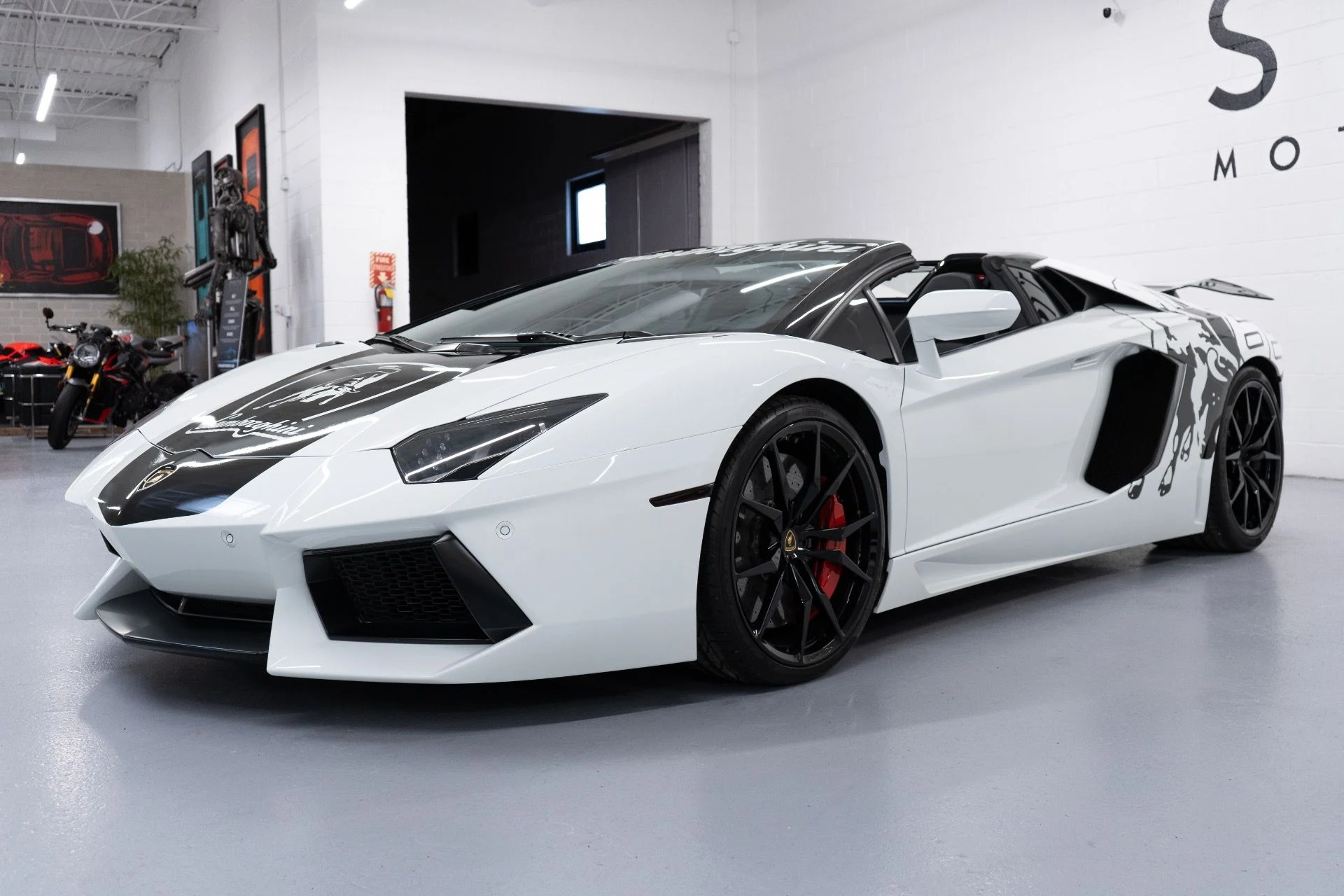 mph002_1588595936_Used_2015_Lamborghini_Aventador_LP_700_4_1765230650_b31afc7141