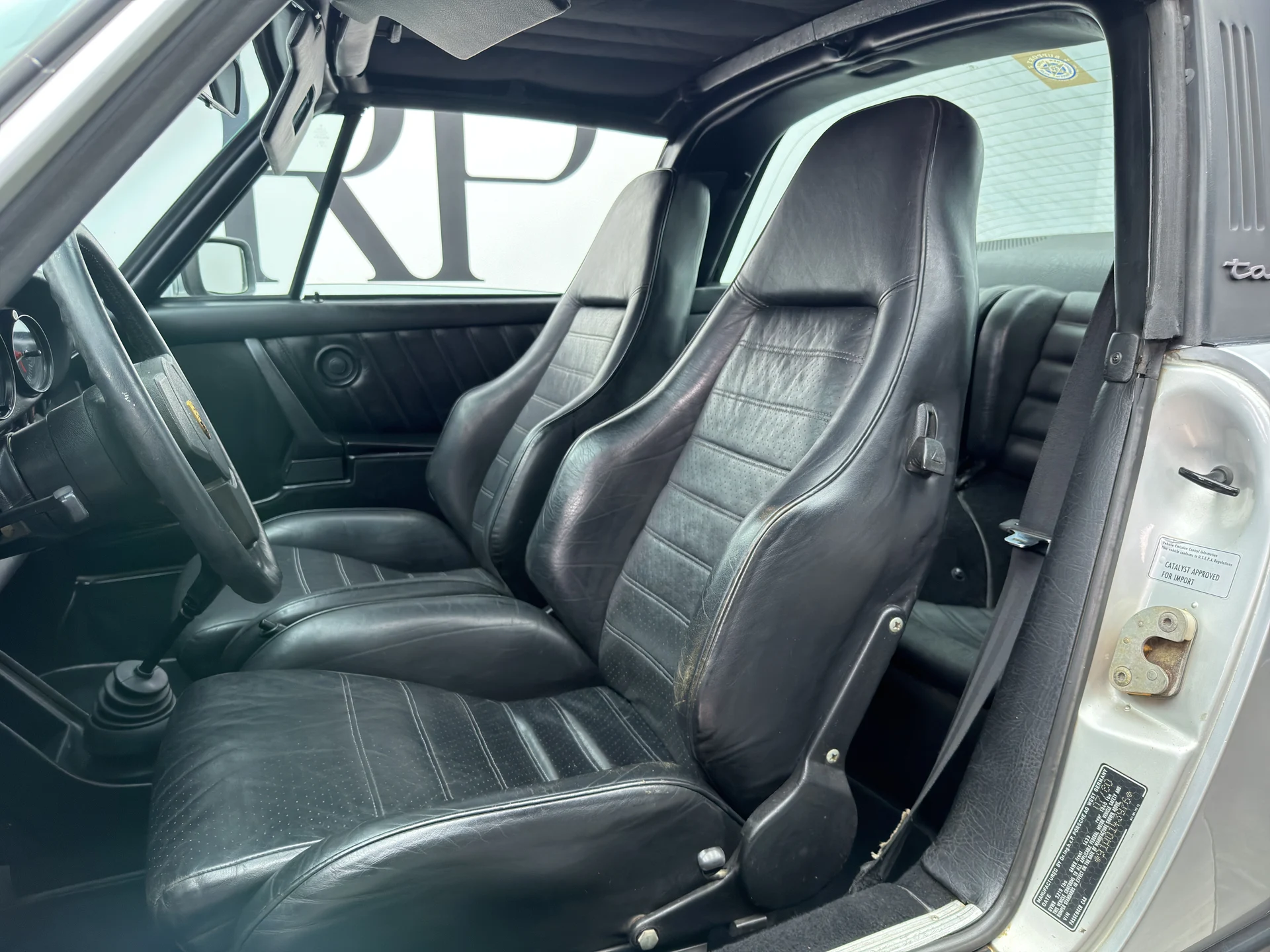 mph002_1594349276_RP_8524_interior_002_c8d12df39d