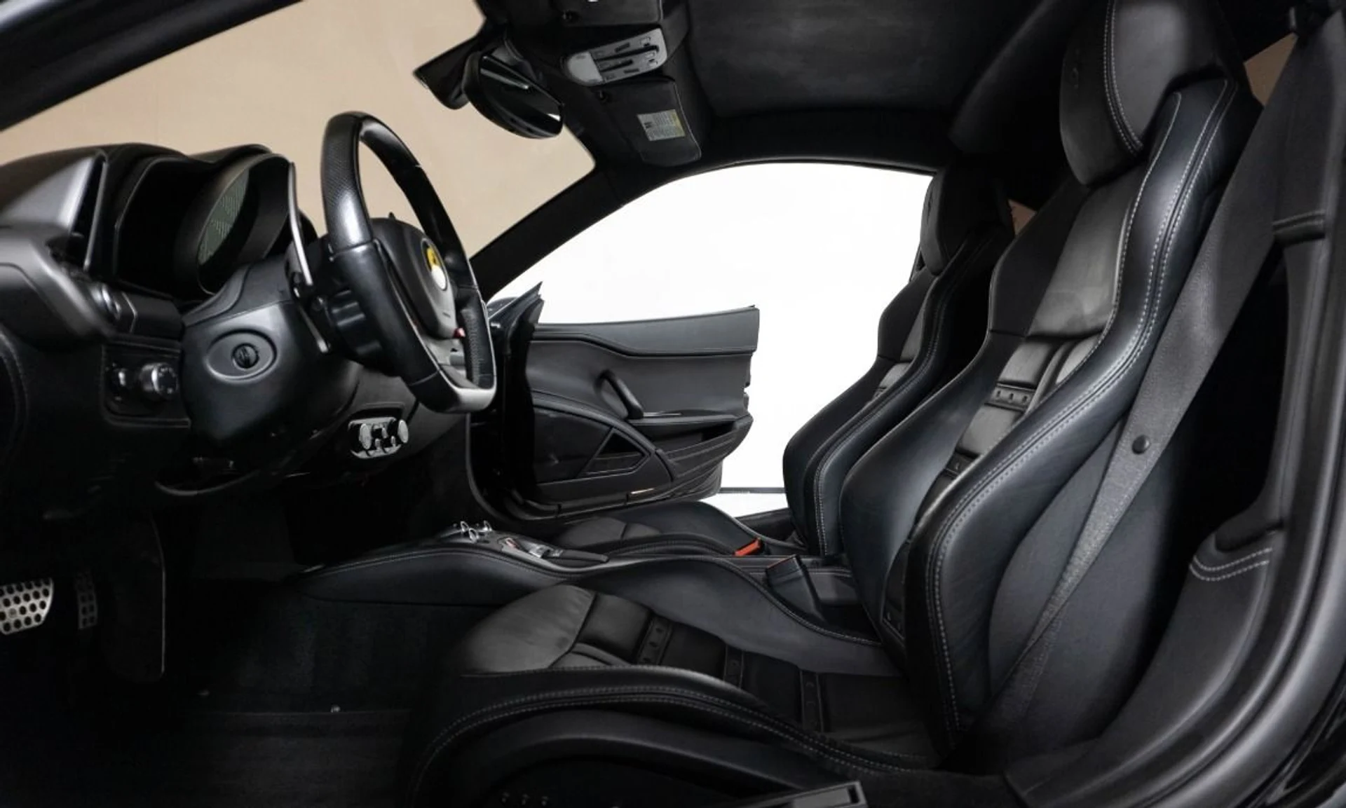 mph002_1595779668_Used_2012_Ferrari_458_Italia_1774311907_676e96bf6b