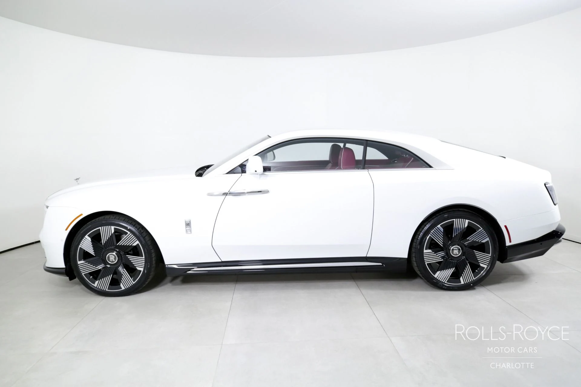 mph002_1597663060_Used_2024_Rolls_Royce_Spectre_1711139592_144082c847