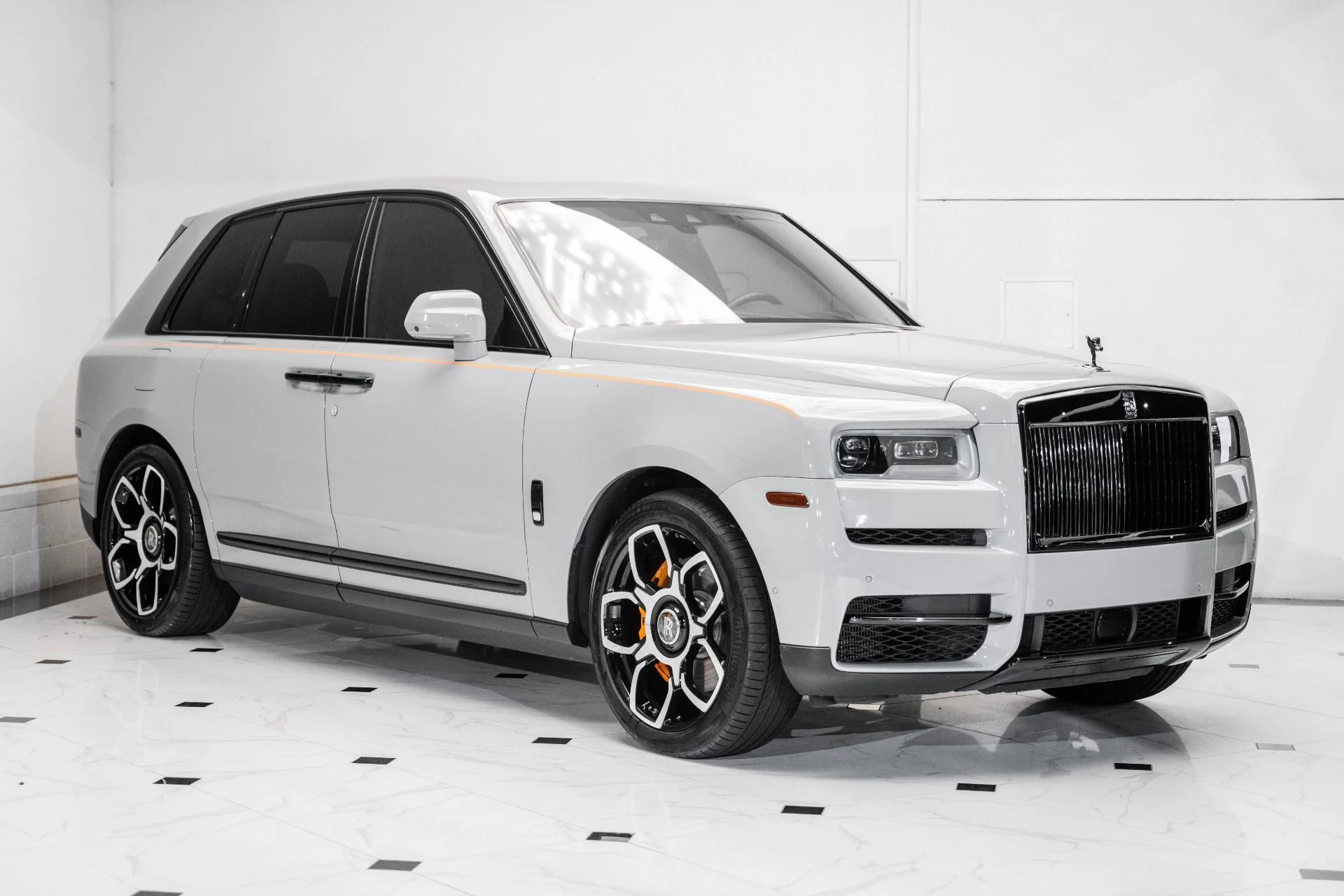 mph002_1598861185_Used_2022_Rolls_Royce_Cullinan_1753976642_c9d5391578