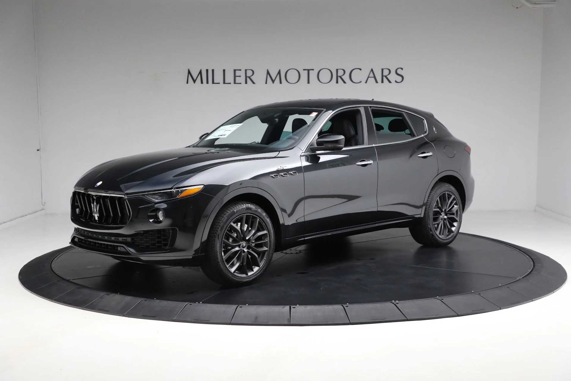 mph002_1600110483_New_2024_Maserati_Levante_GT_Ultima_9d9c47f1a2