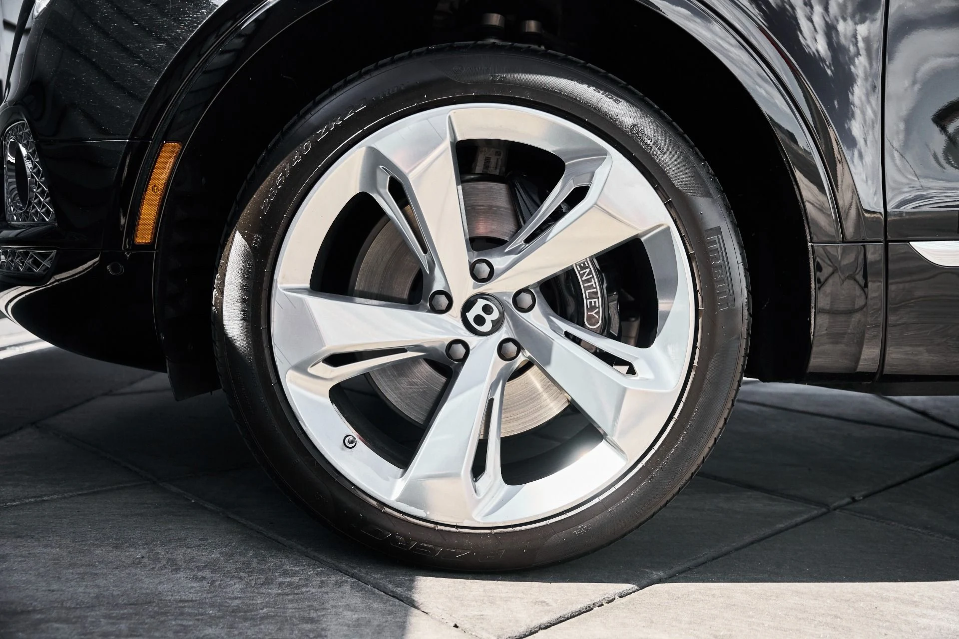 mph002_1624797572_Used_2017_Bentley_Bentayga_W12_1781373051_f59c148cf3