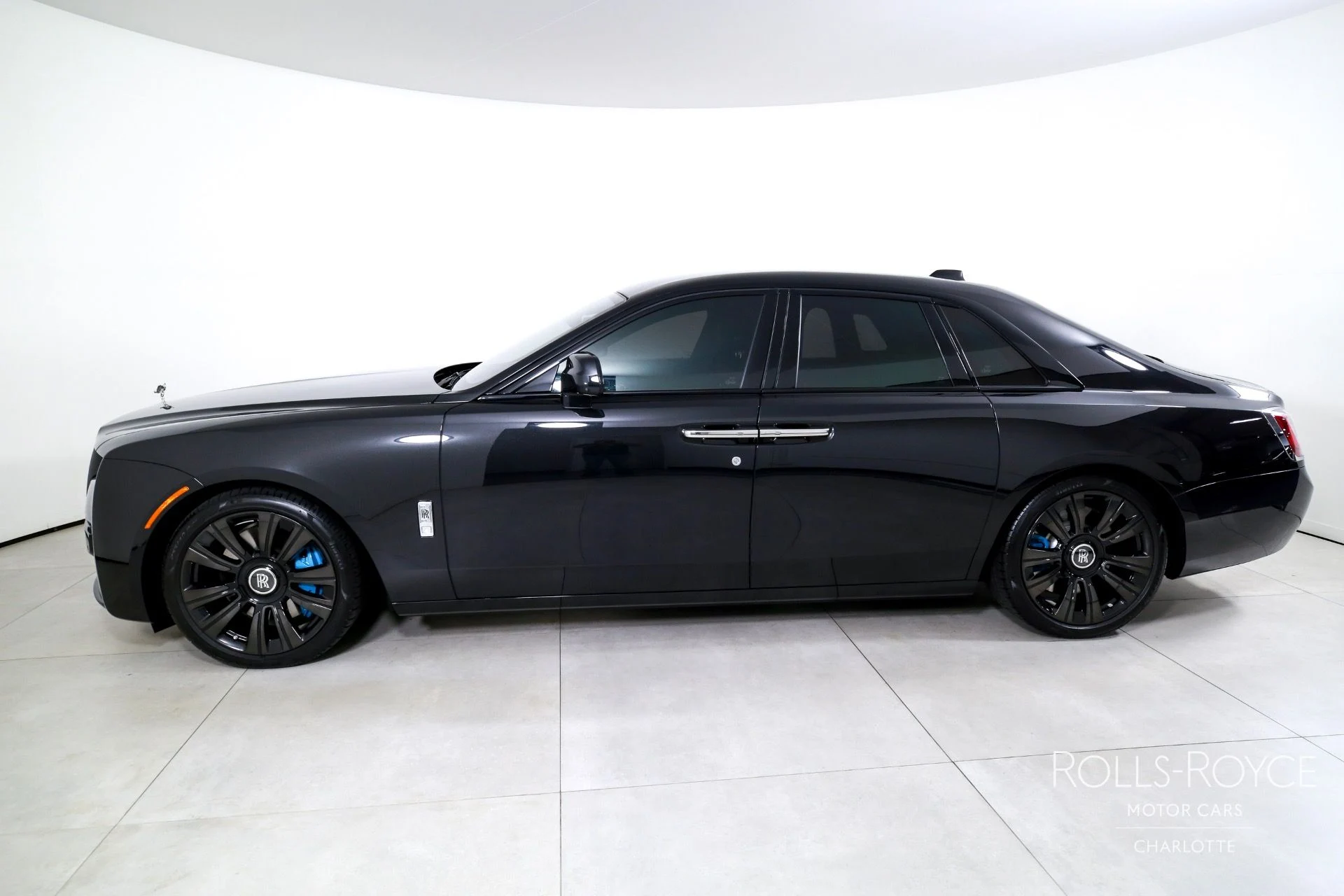mph002_1628415147_Used_2024_Rolls_Royce_Ghost_1755798774_94f081e3d8