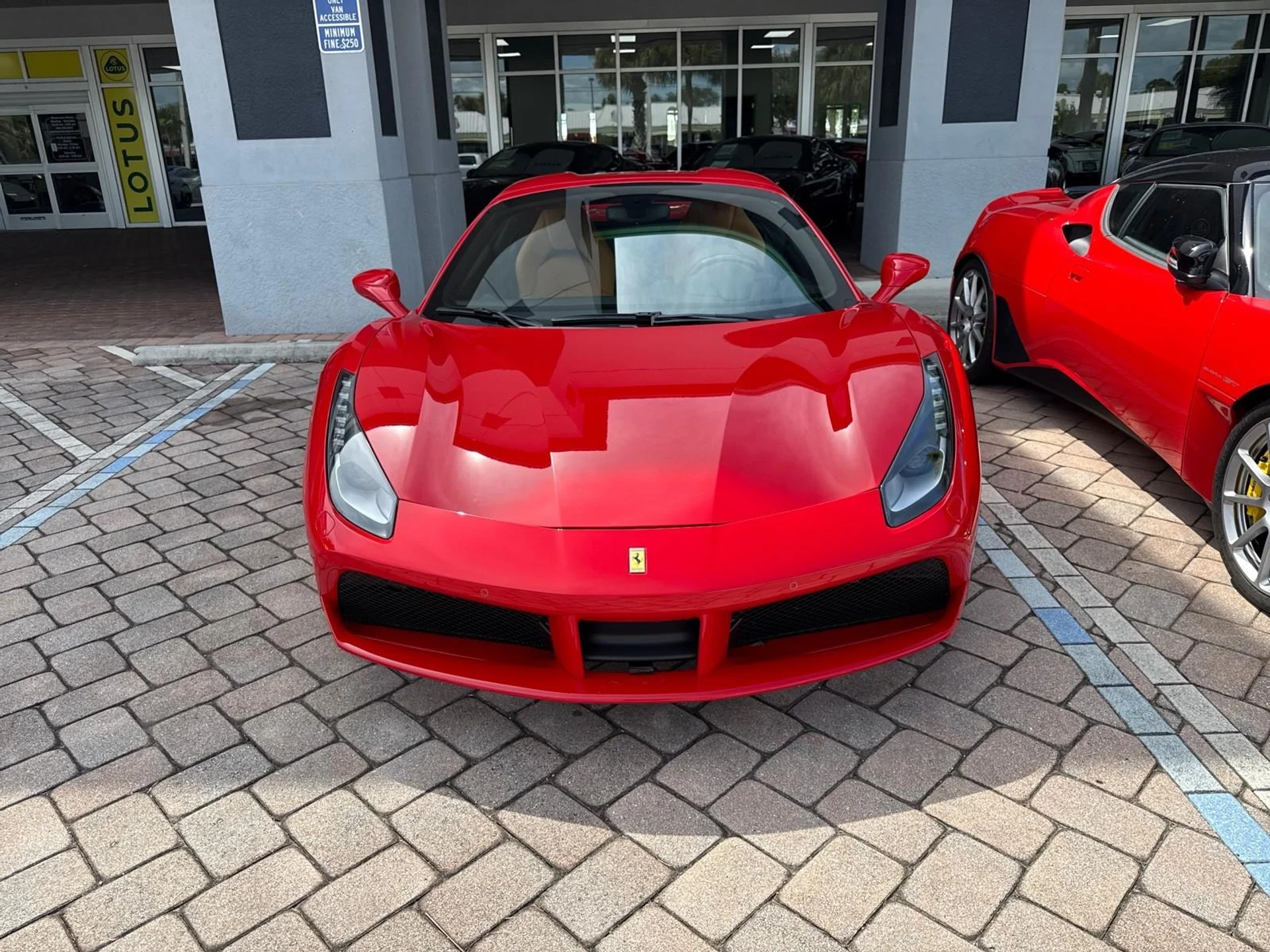 mph002_1629721709_Used_2019_Ferrari_488_Spider_1756843674_92ab9900d7