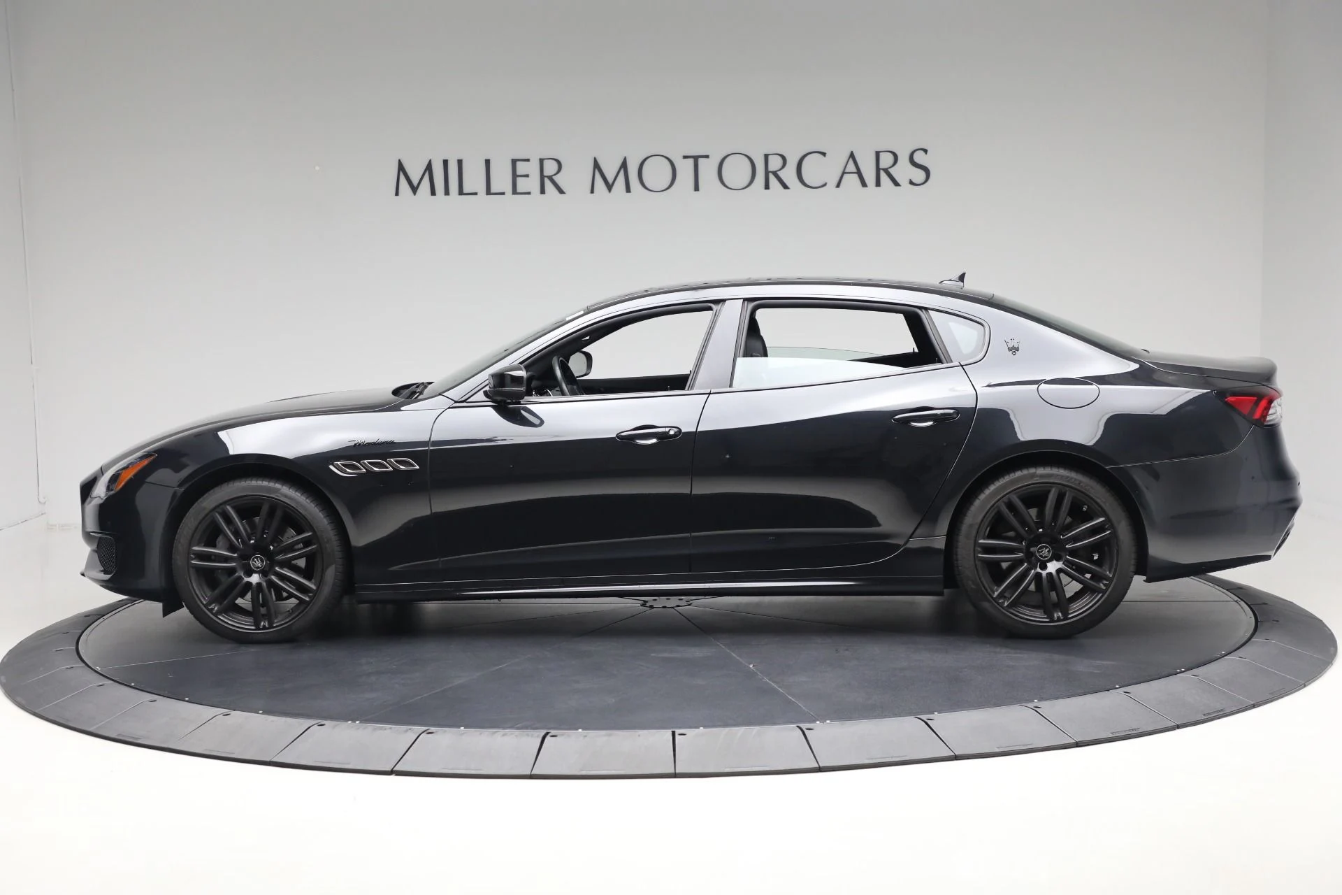 mph002_1659583328_Used_2022_Maserati_Quattroporte_Modena_Q4_6da4ba14b3