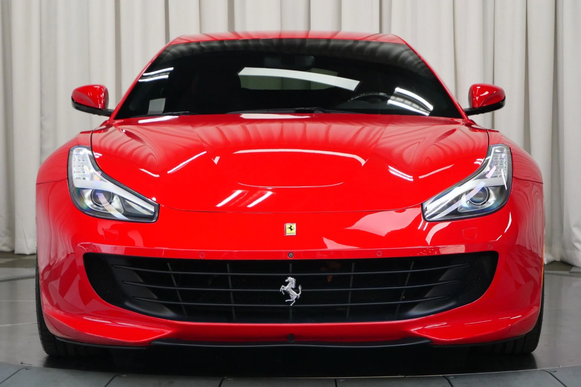 mph002_1690068974_Used_2018_Ferrari_GTC_4_Lusso_V12_1752852252_16d5a09c15