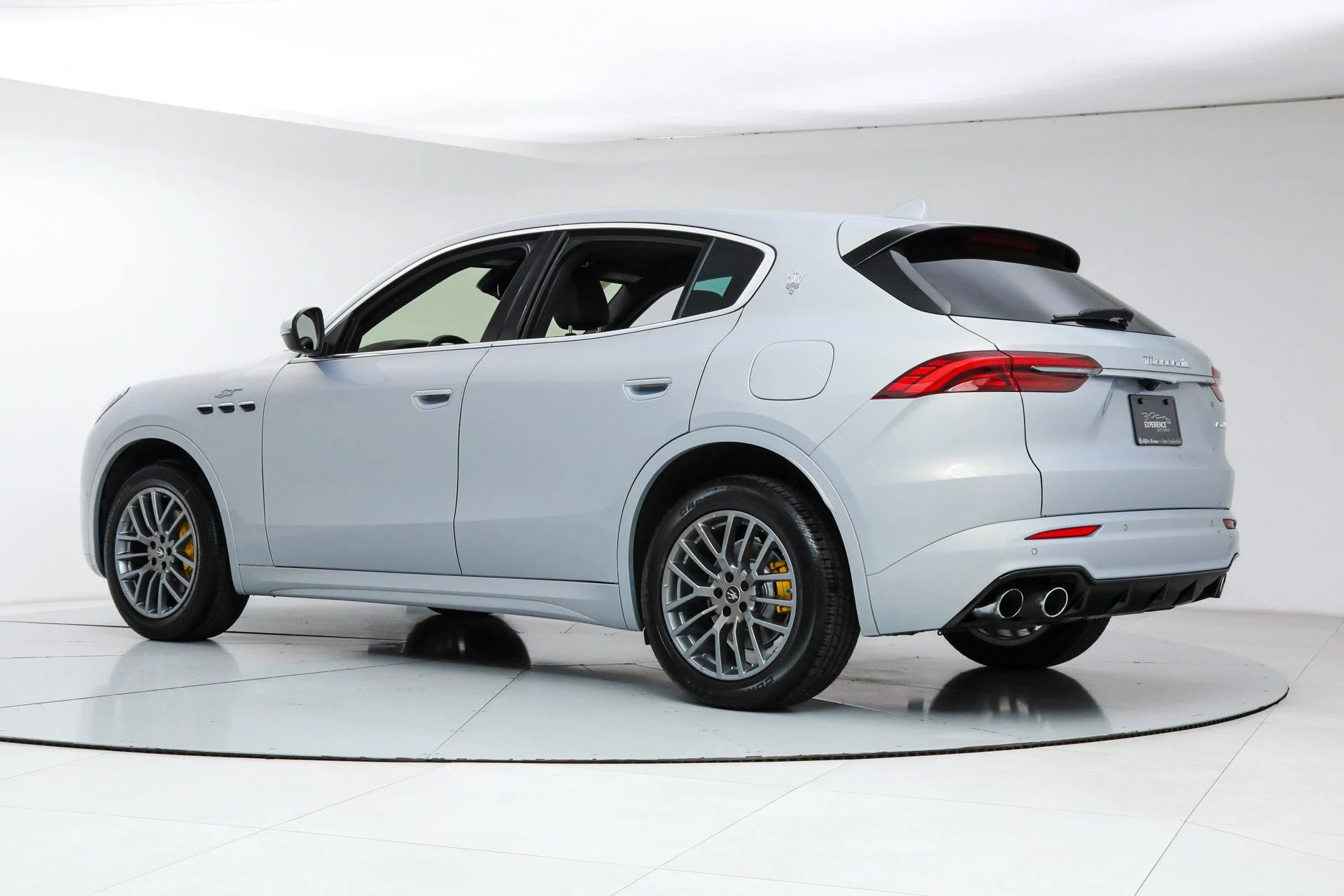 mph002_169841665_f377af3664c1356c89c89e8c42ee2f38_3e7b512ee1