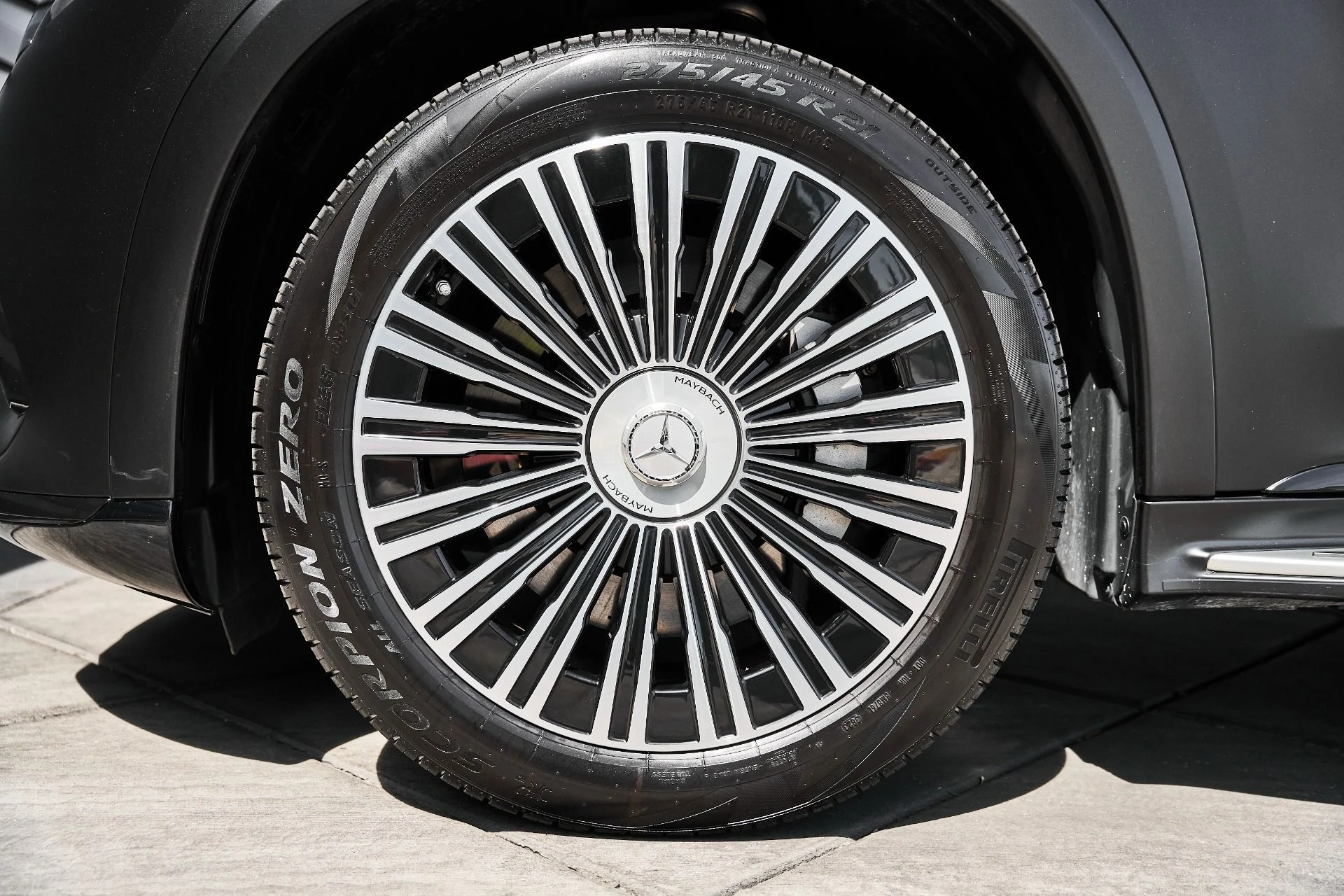 mph002_1699115407_Used_2024_Mercedes_Benz_EQS_Maybach_EQS_680_1774575135_8ab3bc5995