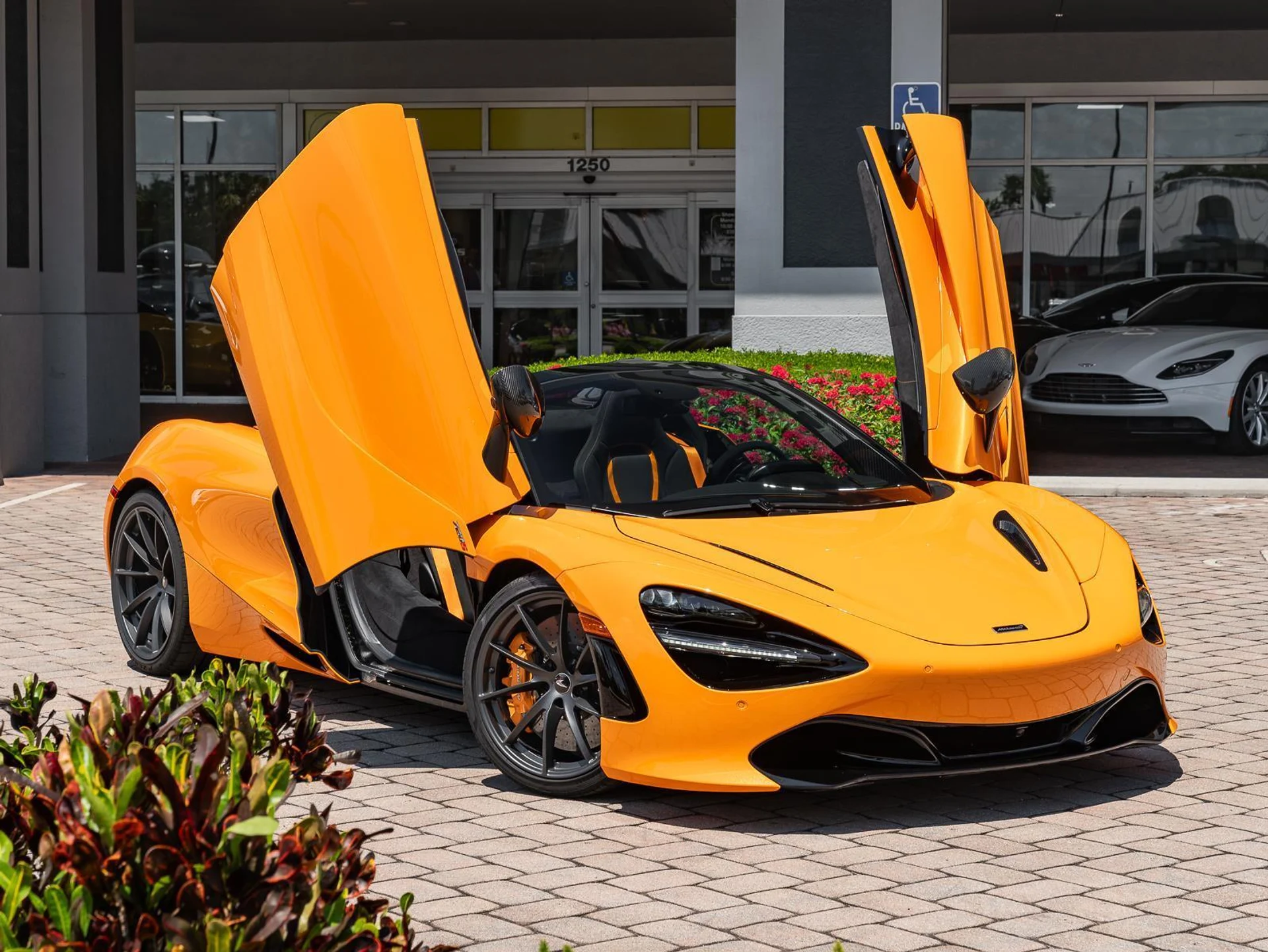 mph002_1700008301_Used_2022_Mc_Laren_720_S_Performance_1778364249_ee3c9850fd