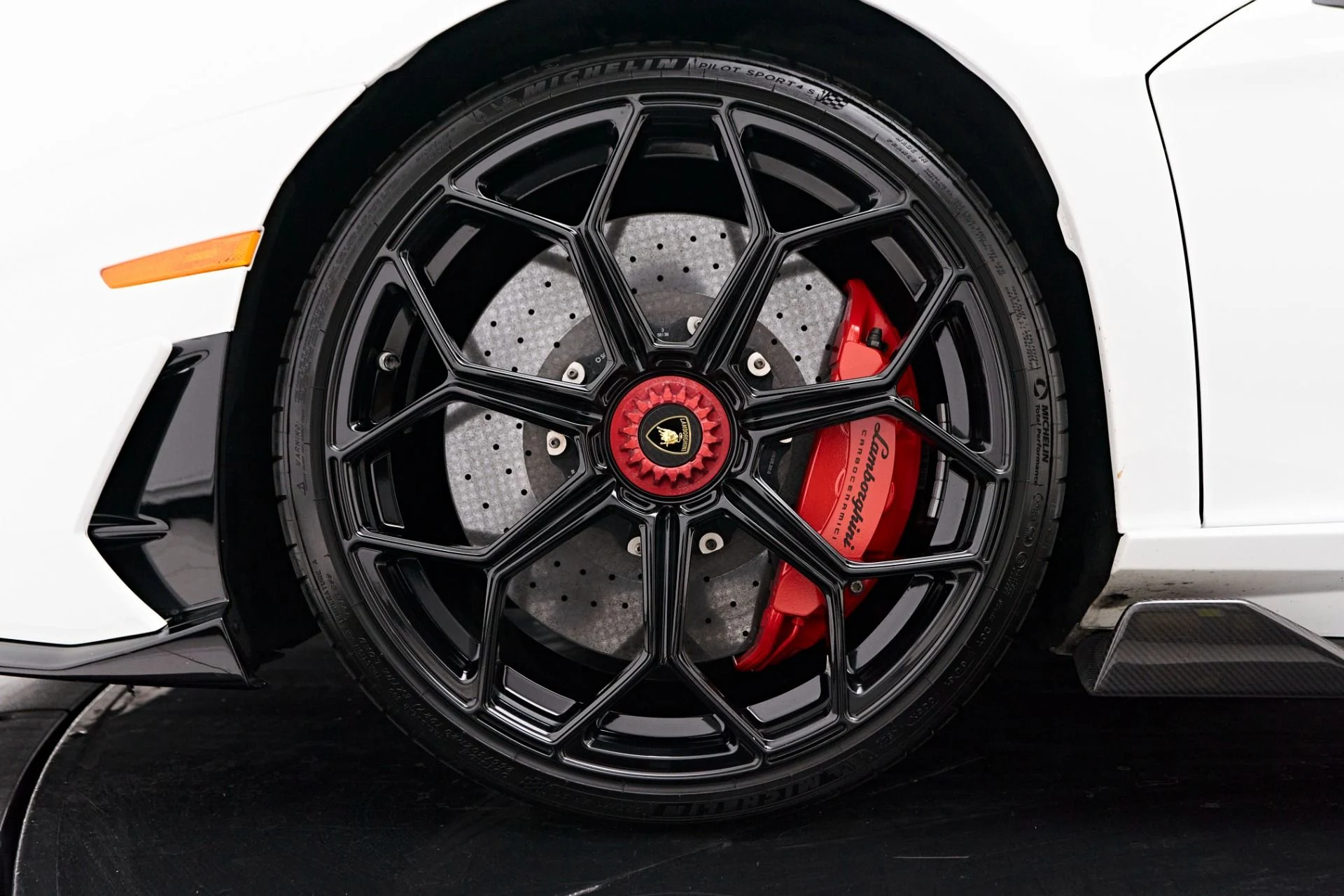 mph002_1704094187_Used_2021_Lamborghini_Aventador_SVJ_Base_1722739677_07cf7af07e