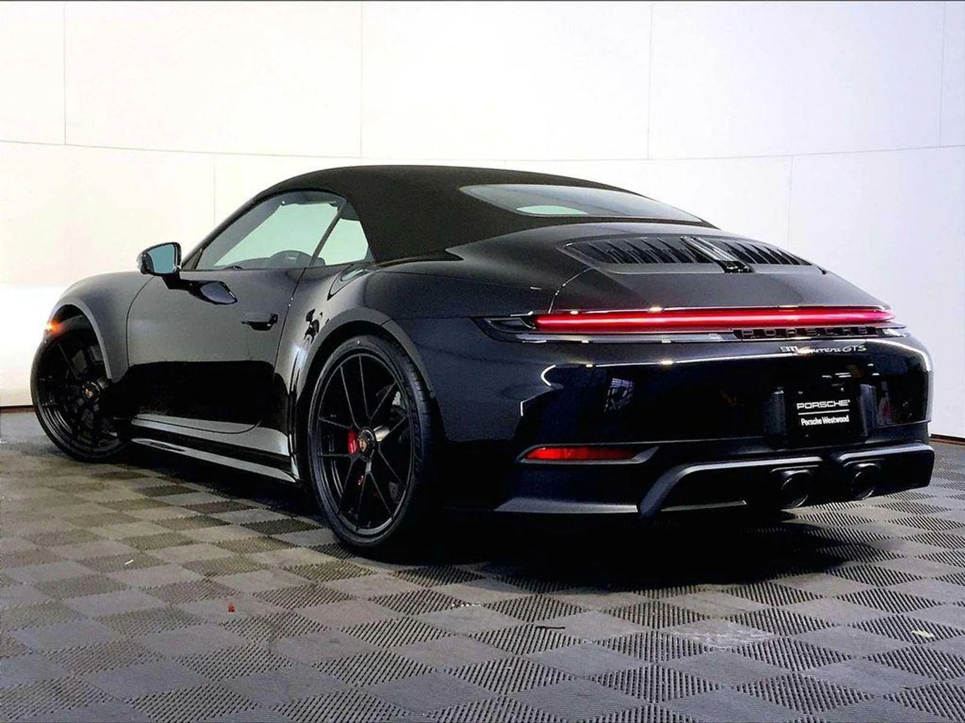 mph002_1708840248_v26l_UK_Nlg_V_Ez_EG_Kvr_n_W7_Dfxy_Q_0711f458da