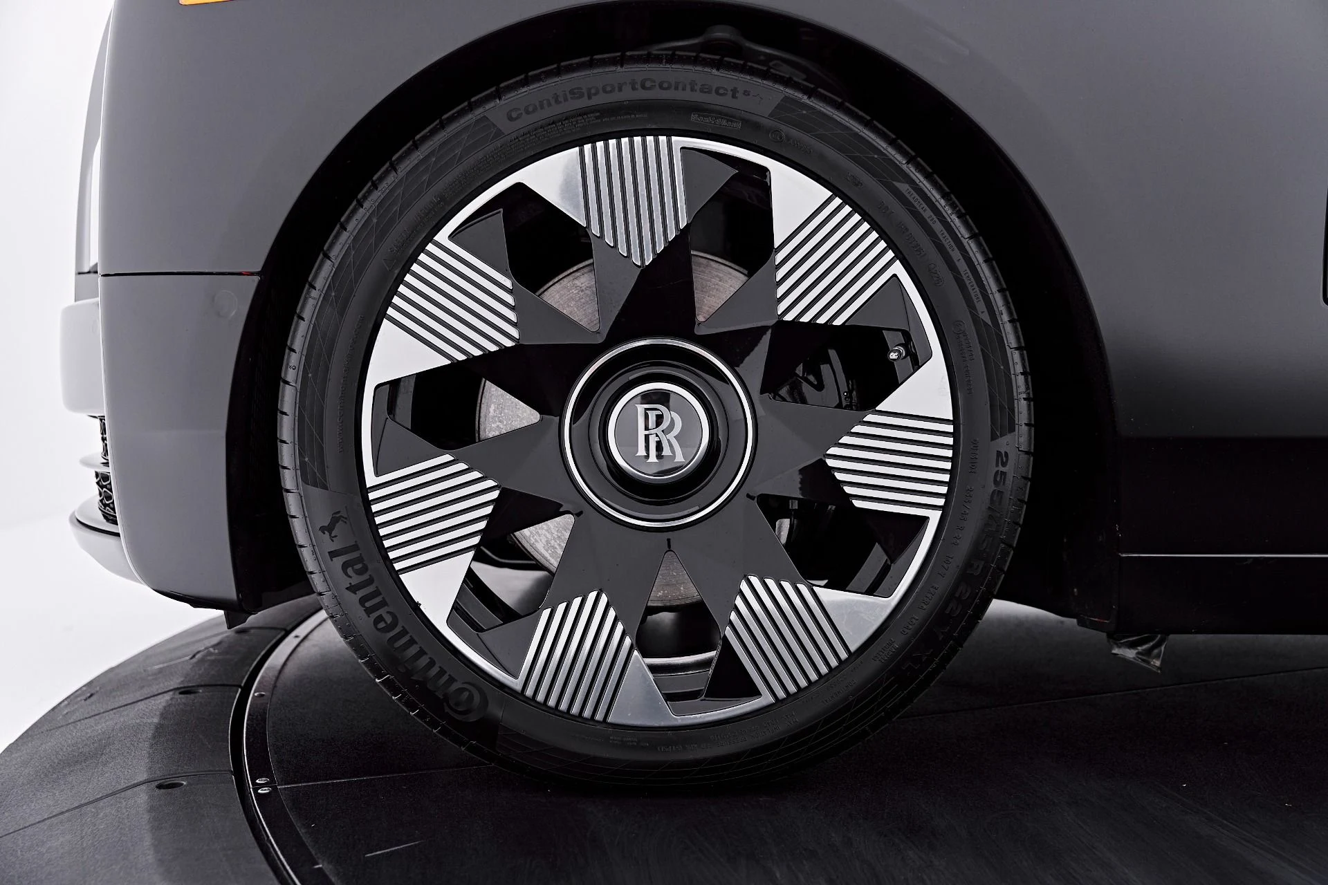 mph002_1717330648_Used_2024_Rolls_Royce_Phantom_Base_1787881727_bb56bf19a2