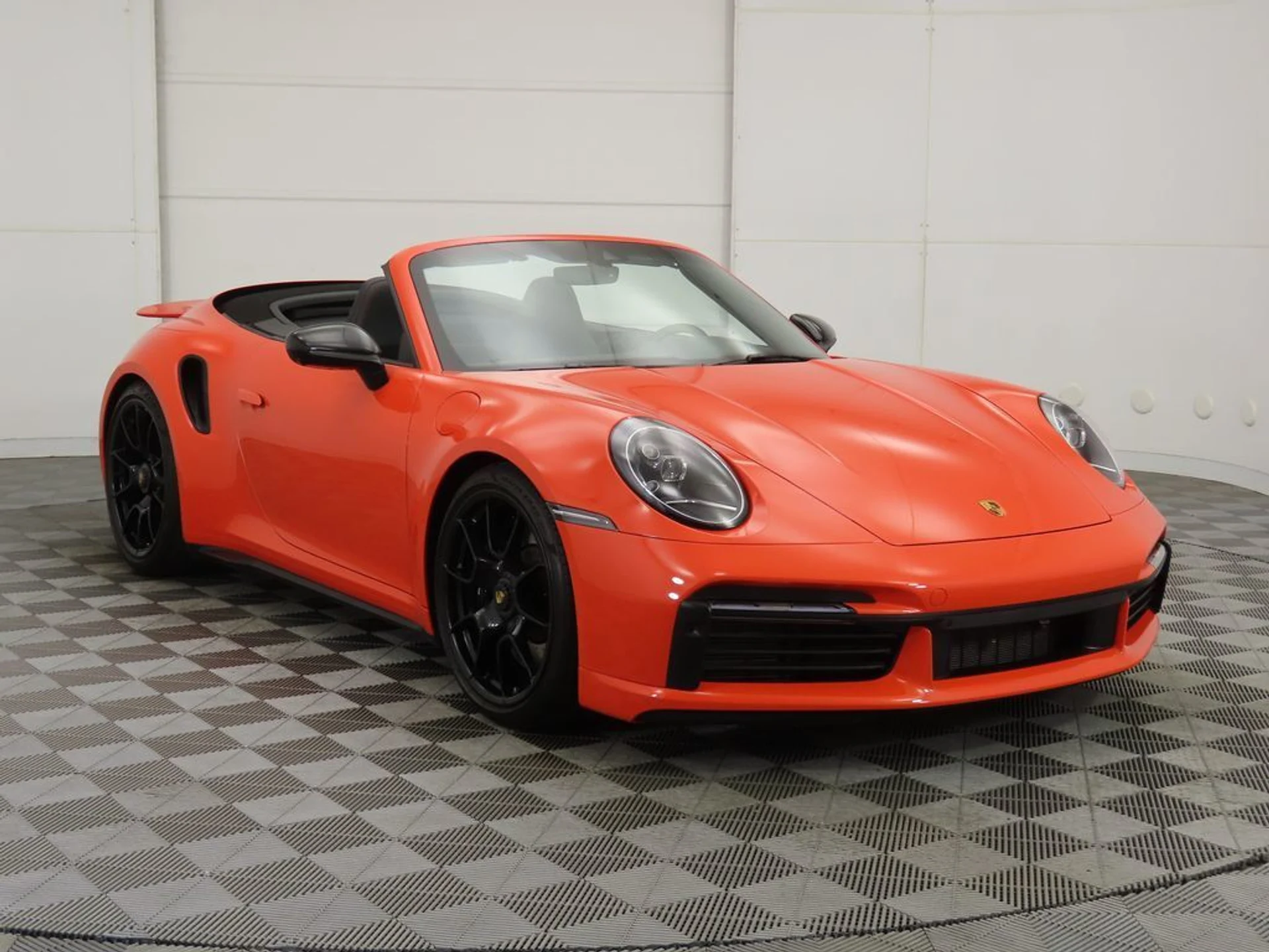 mph002_1726237606_used_2022_porsche_911_turbocabriolet_8119_22928338_3_1024_0cfabc29e2