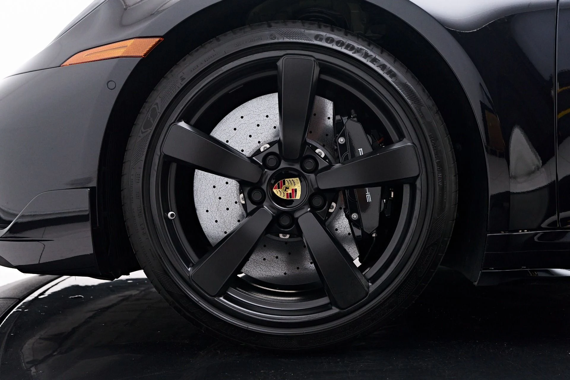 mph002_1731276420_Used_2024_Porsche_911_Turbo_S_1758674542_eb0dad1242