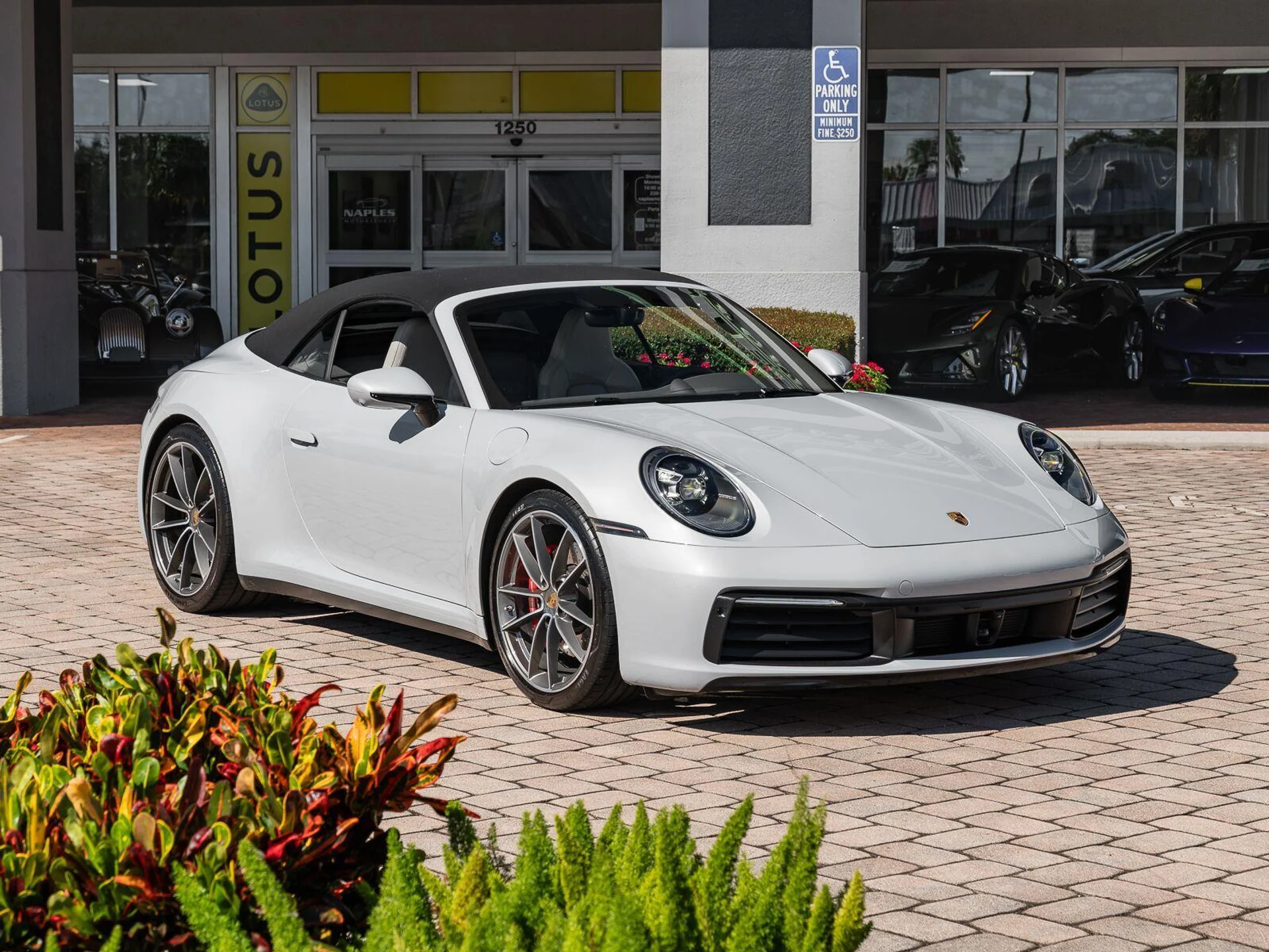 mph002_1741226675_Used_2024_Porsche_911_Carrera_4_S_1792609673_f10ece5288