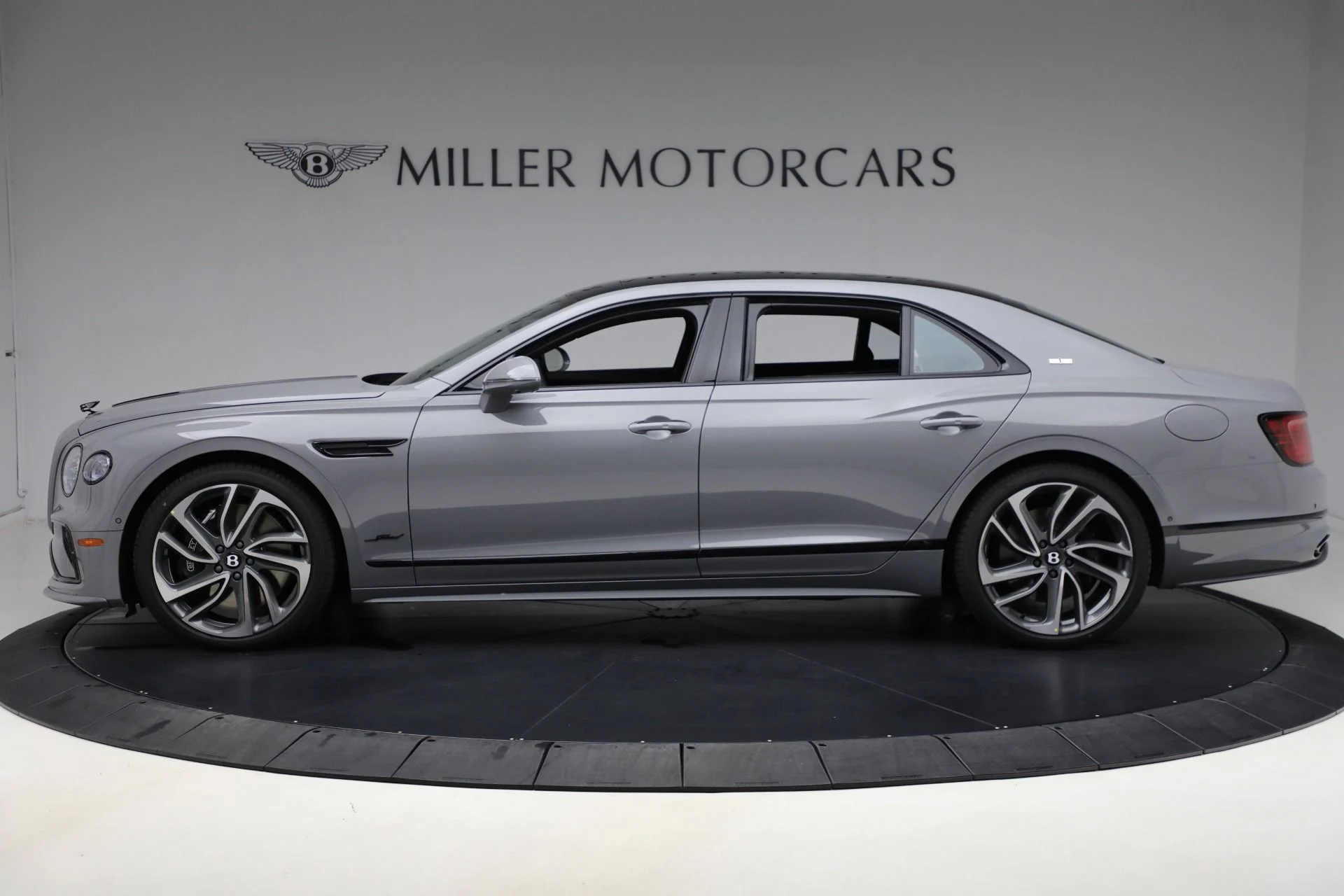 mph002_1761593360_New_2025_Bentley_Flying_Spur_Speed_f13153e3bb
