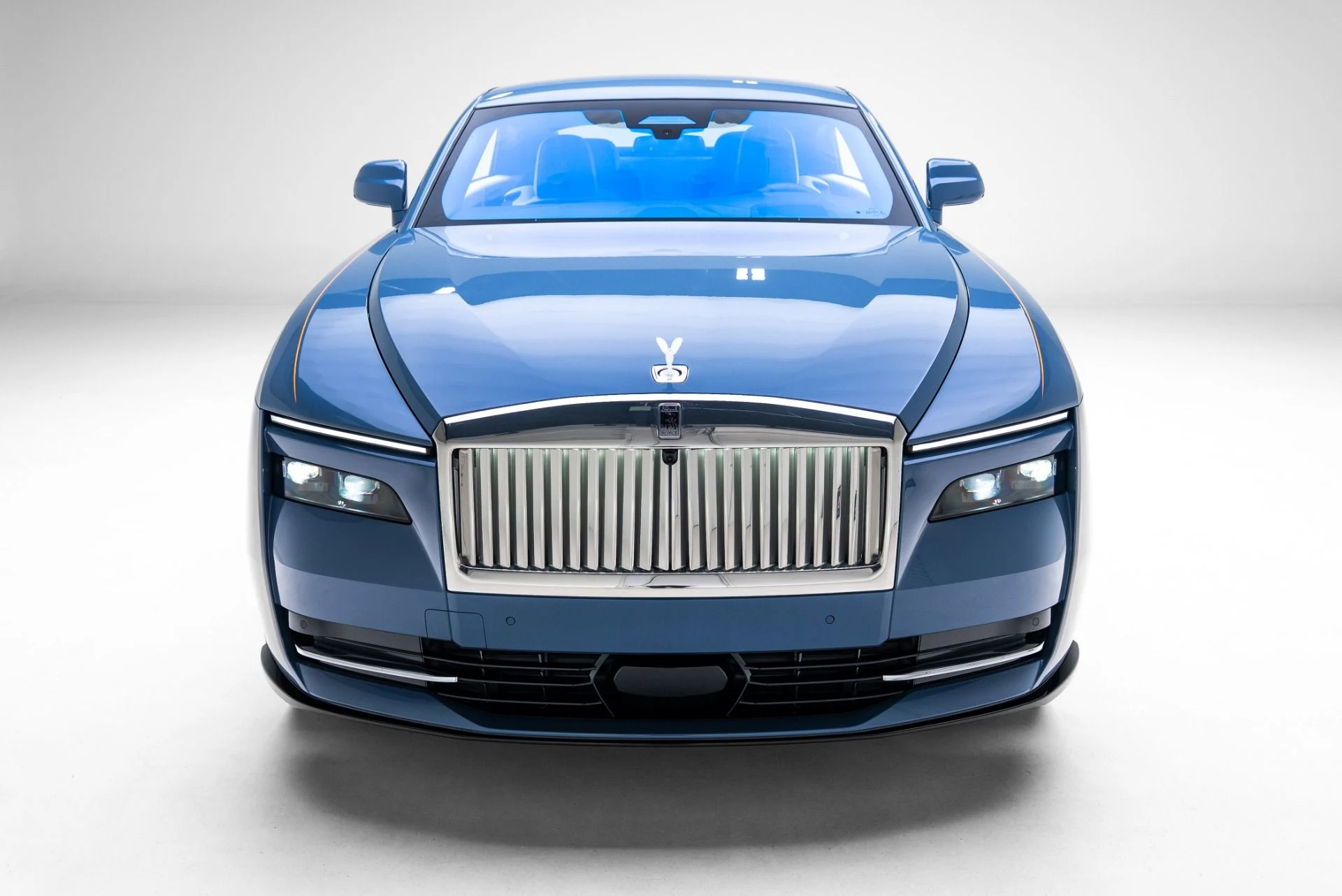 mph002_1765480400_Used_2024_Rolls_Royce_Spectre_1775064994_5575c2b985