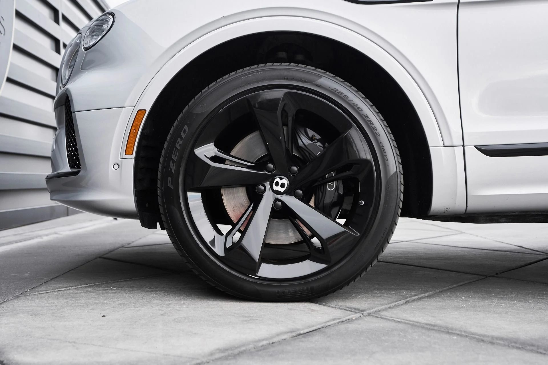 mph002_1766429329_Used_2023_Bentley_Bentayga_EWB_Azure_1763502474_ead49ac6a2