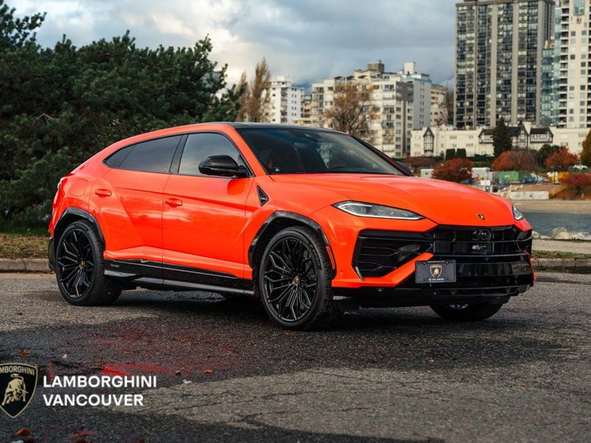 mph002_1779874634_38620862_00303_2025_lamborghini_urus_003_3afeb21301