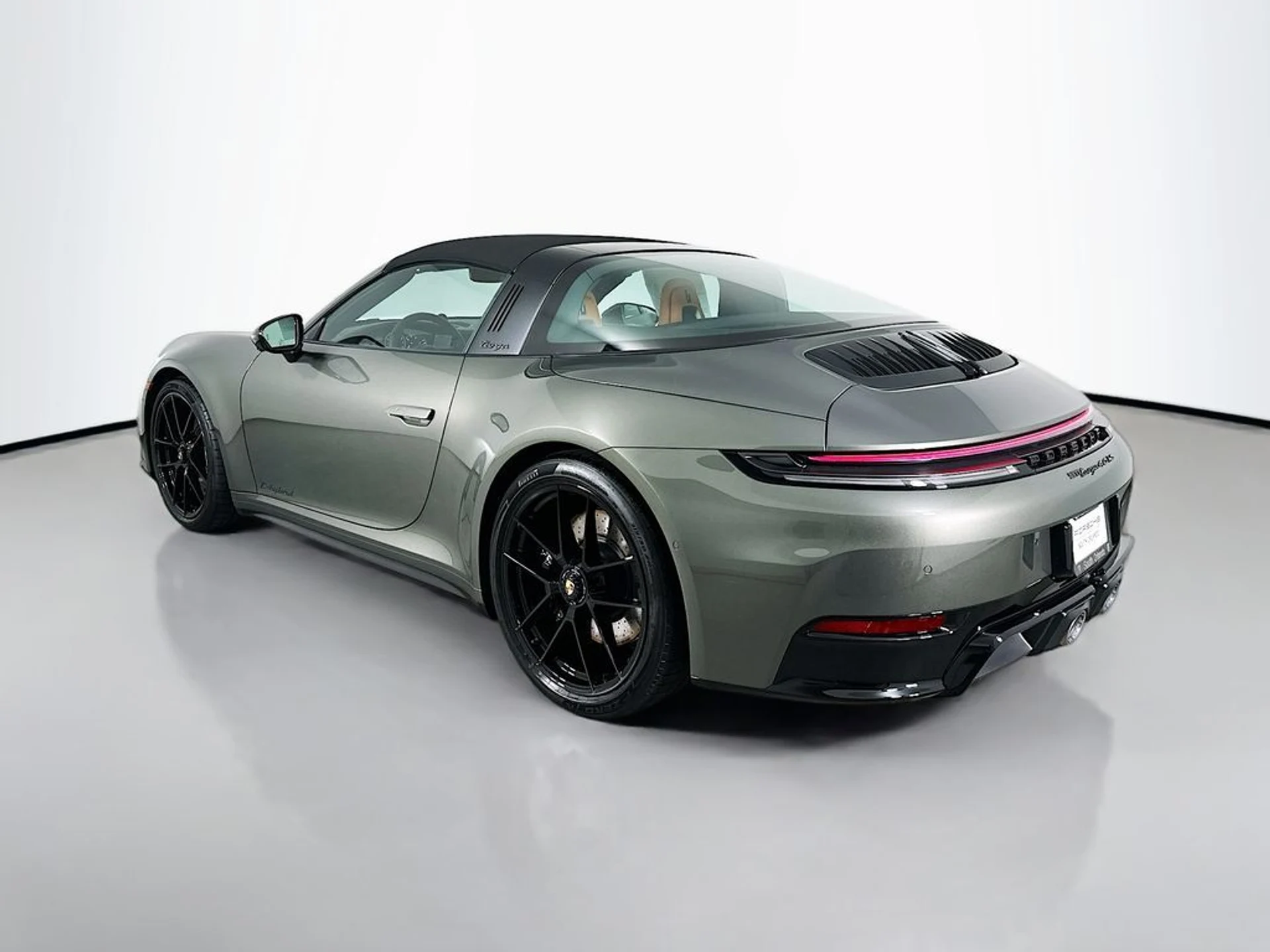 mph002_1782757256_e5f3272b41a06d72da54df98bda37660x_95cf51dbea