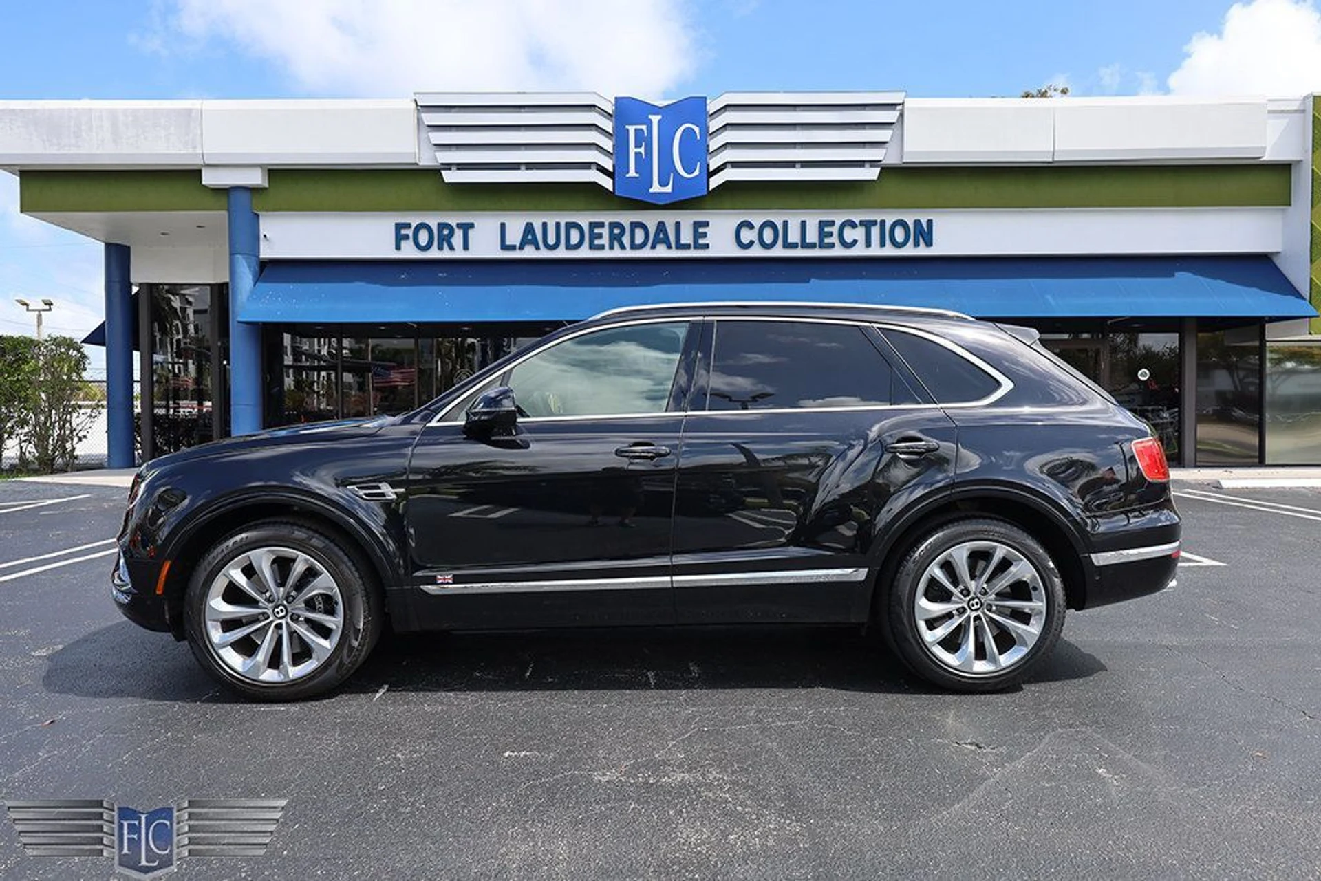 mph002_1789625346_used_2017_bentley_bentayga_w12awd_6305_22995448_3_1024_6e21a353e4