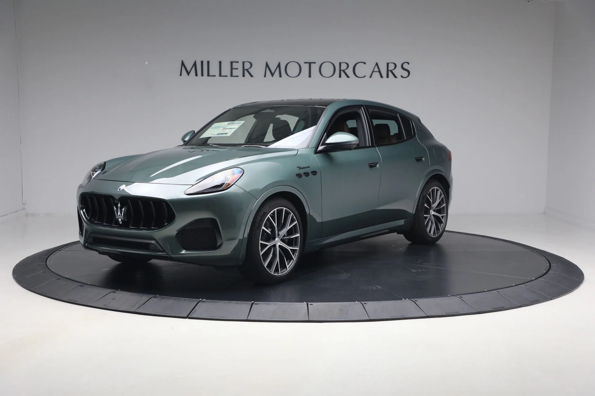 mph002_179569968_New_2026_Maserati_Grecale_Modena_V6_1778850476_8dd608cf0c
