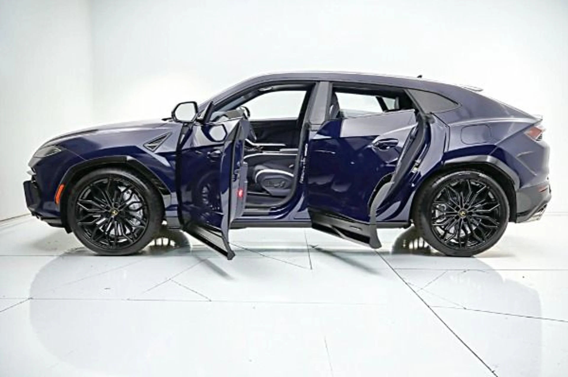 mph002_1795878704_Used_2025_Lamborghini_Urus_SELEASE_OPTIONS_AVAILABLE_b9ab161fc1