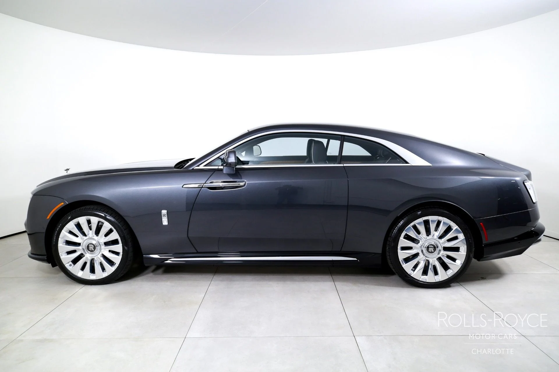 mph002_180124789_Used_2025_Rolls_Royce_Spectre_1757713629_83ca31a428