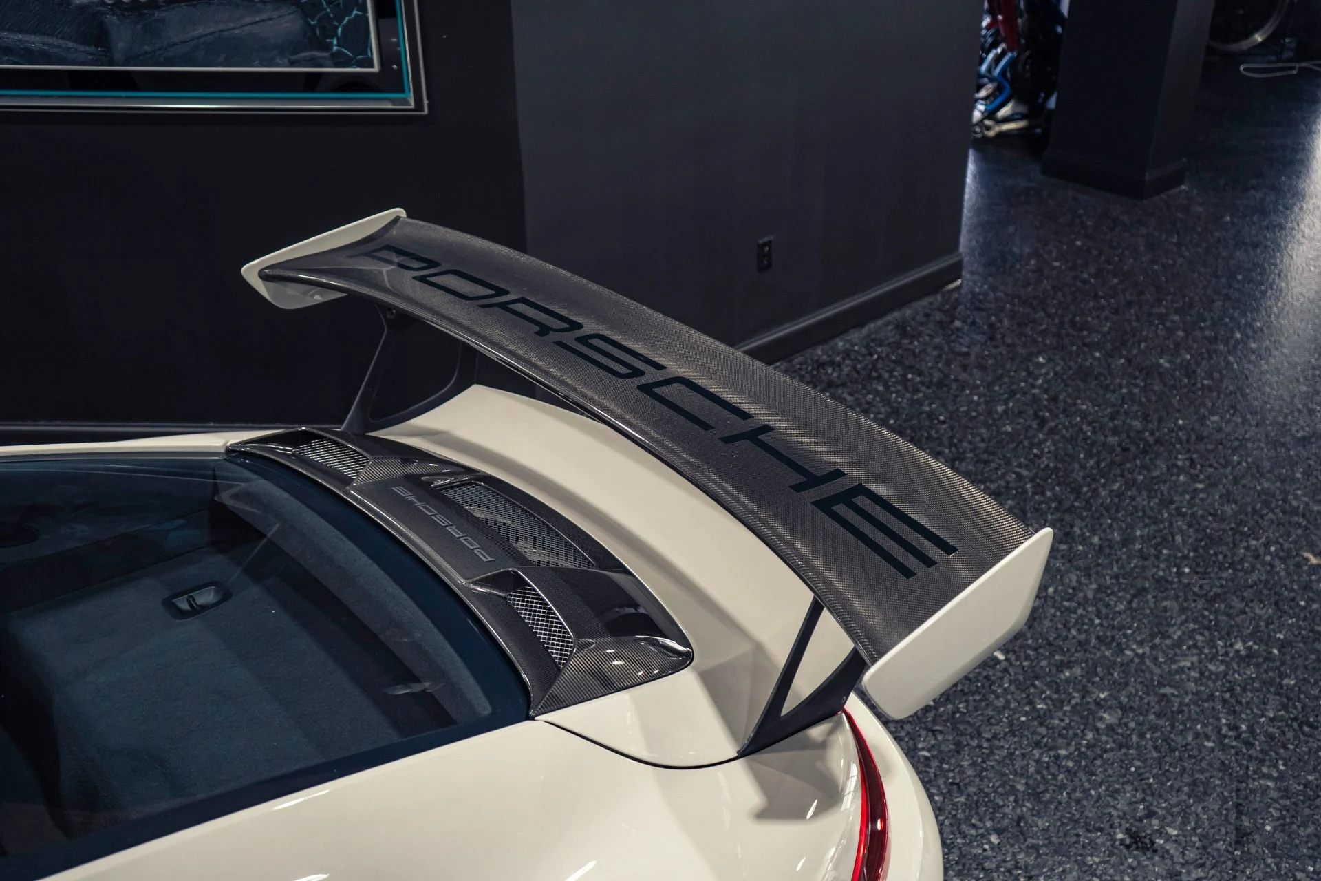 mph002_1805432119_Used_2018_Porsche_911_GT_2_RS_1774897030_7b0f9707c7