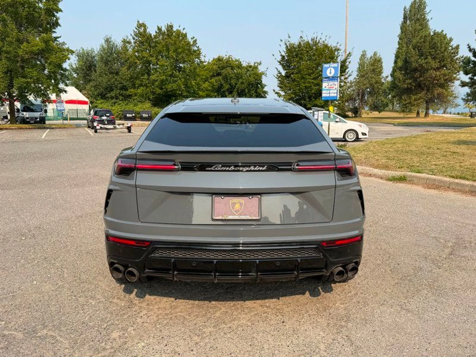 mph002_1812640243_38915592_09366_2022_lamborghini_urus_003_df4420b1f0
