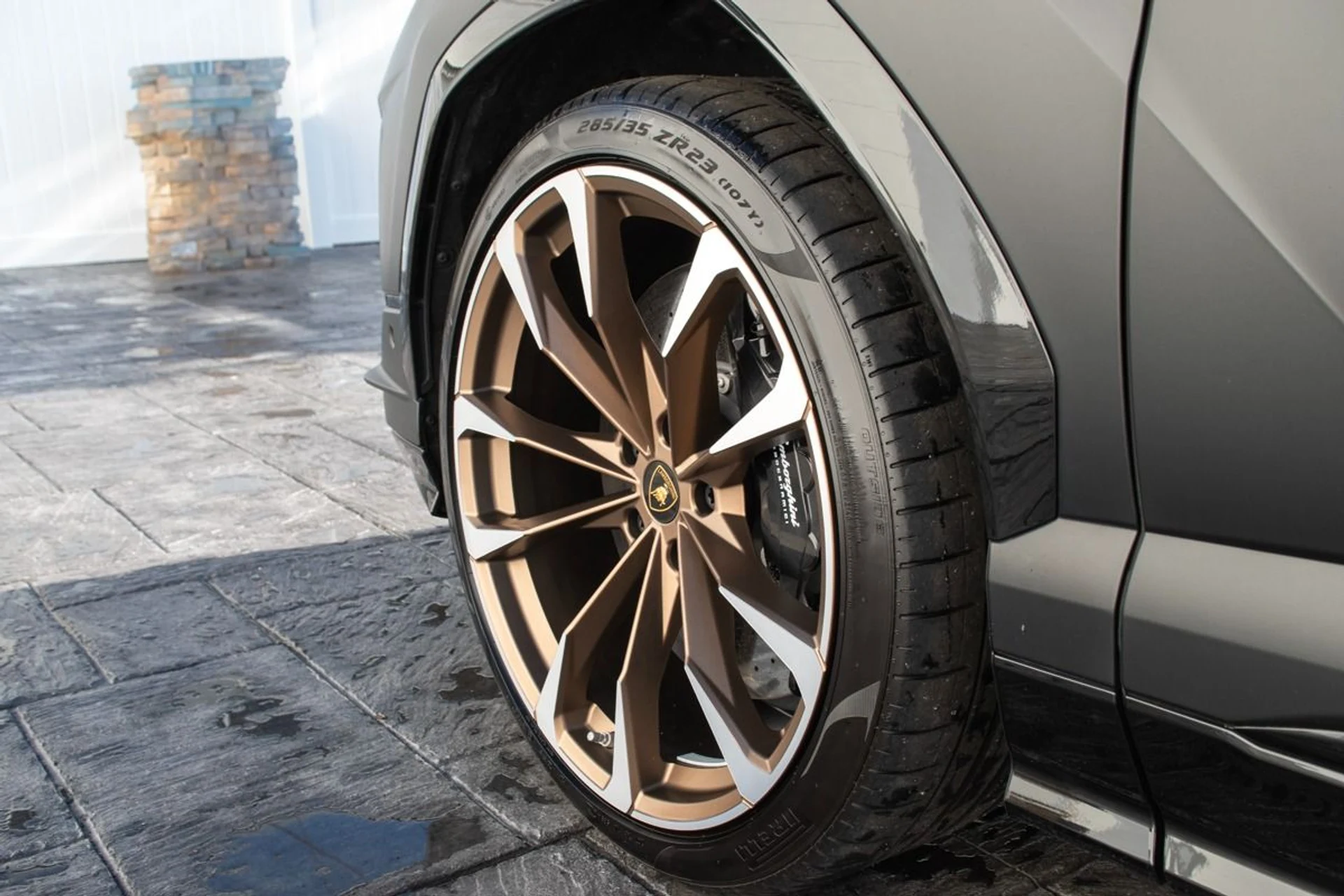 mph002_1813162621_Used_2023_Lamborghini_Urus_S_1705520821_9562ee9896