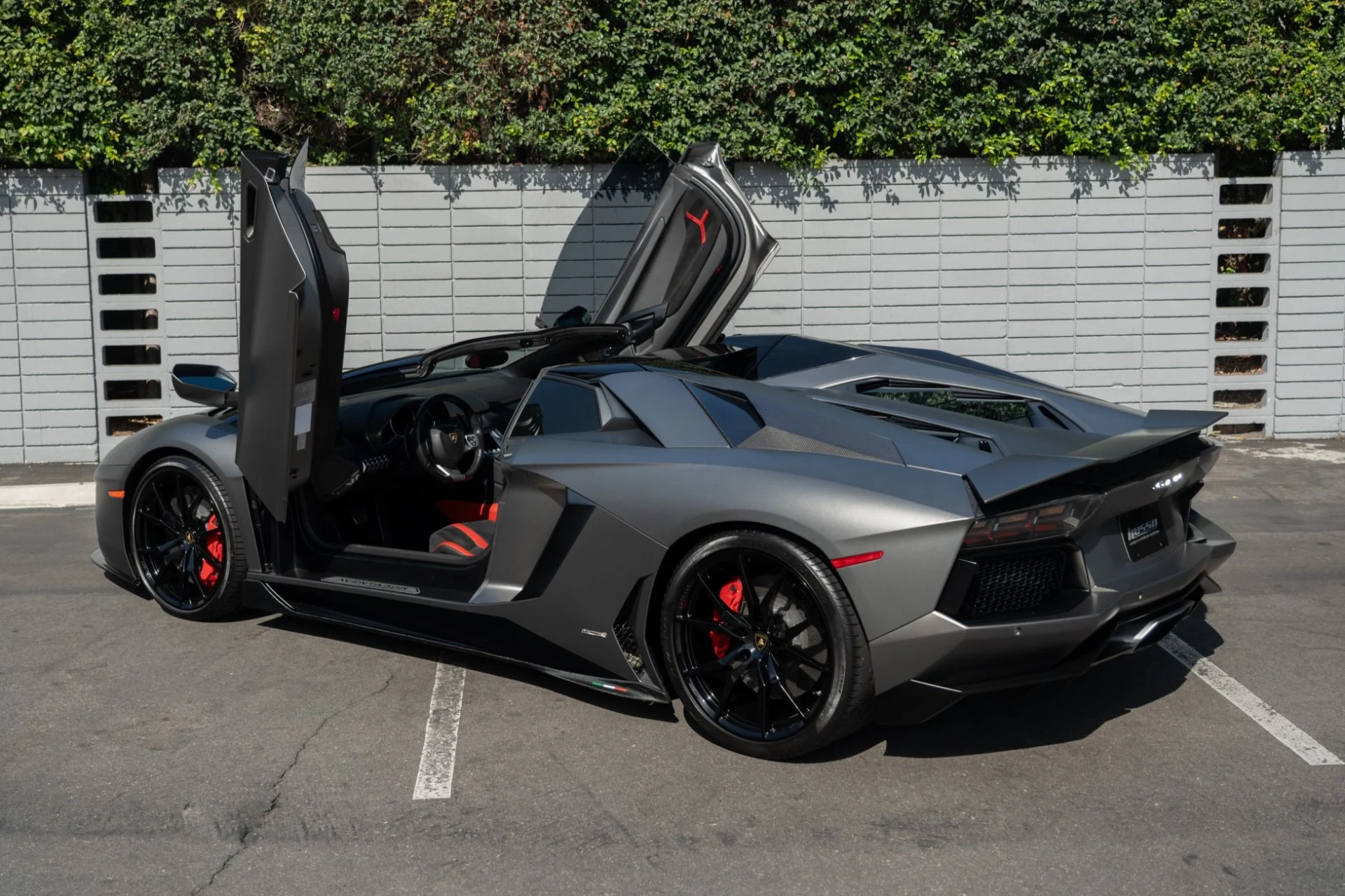 mph002_1814304700_Used_2015_Lamborghini_Aventador_LP_700_4_1765325757_6660271840