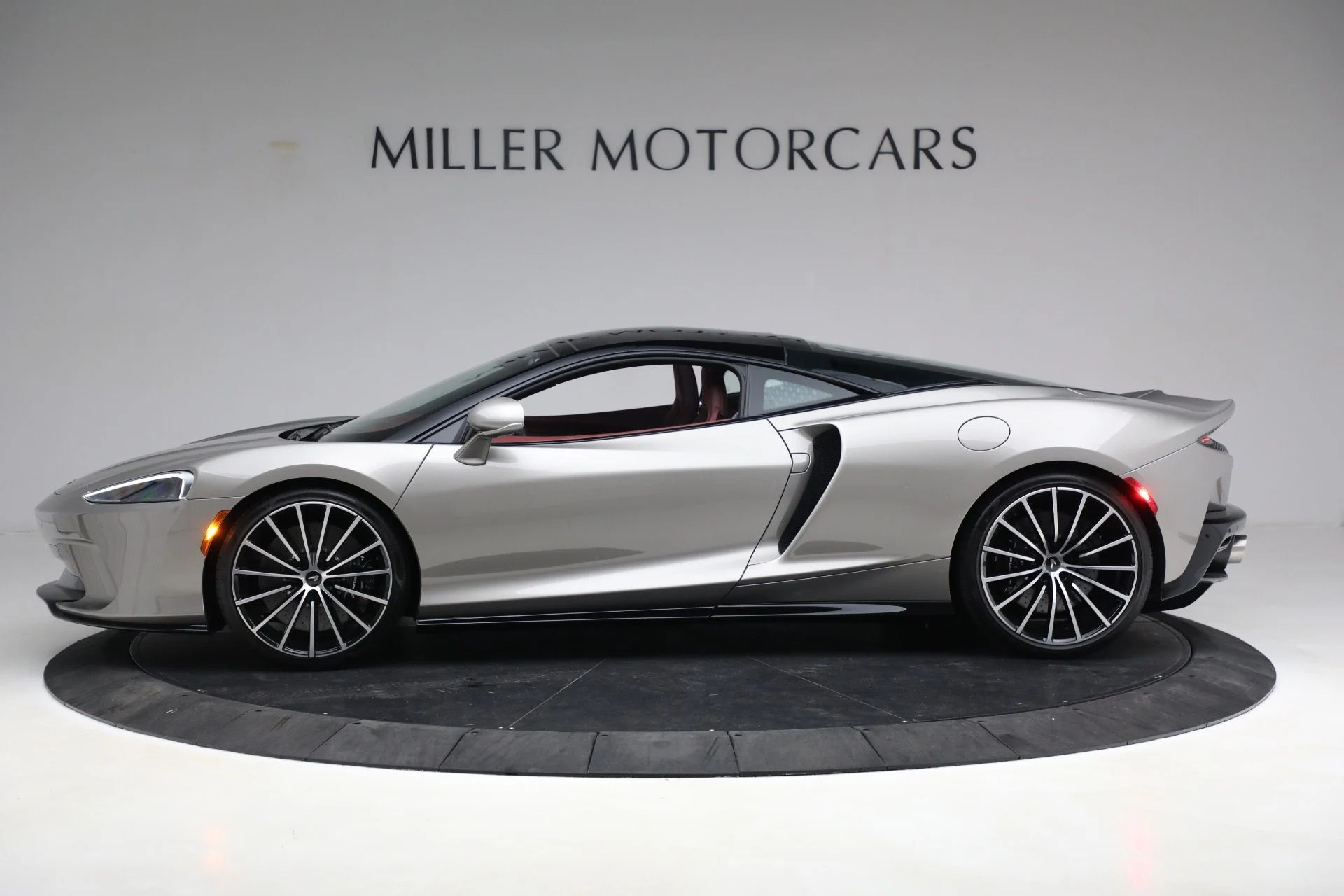 mph002_1817597062_Used_2023_Mc_Laren_GT_Pioneer_d700f22ff7