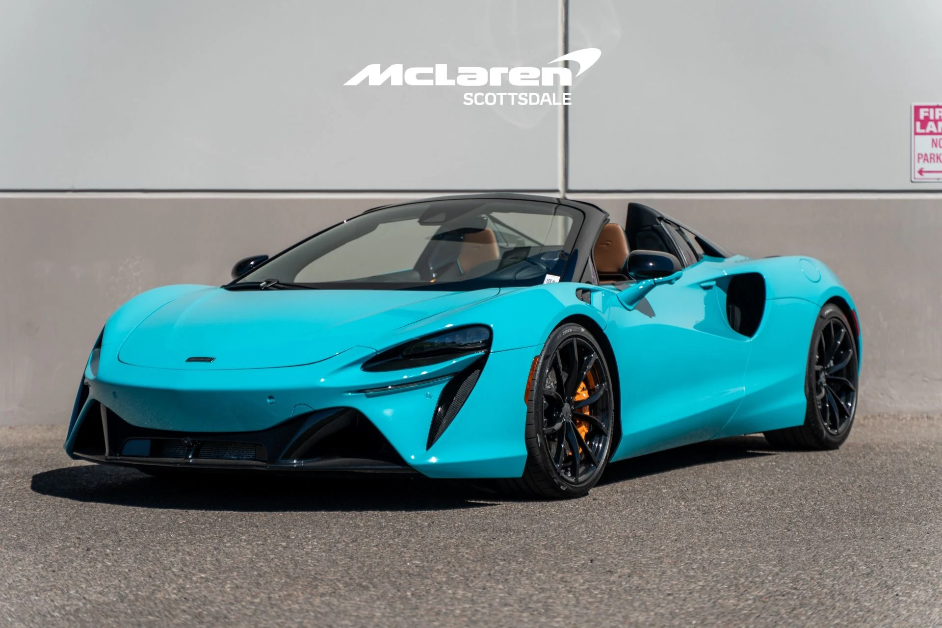 mph002_1825939799_Used_2025_MCLAREN_ARTURA_1774117935_e6558369dd