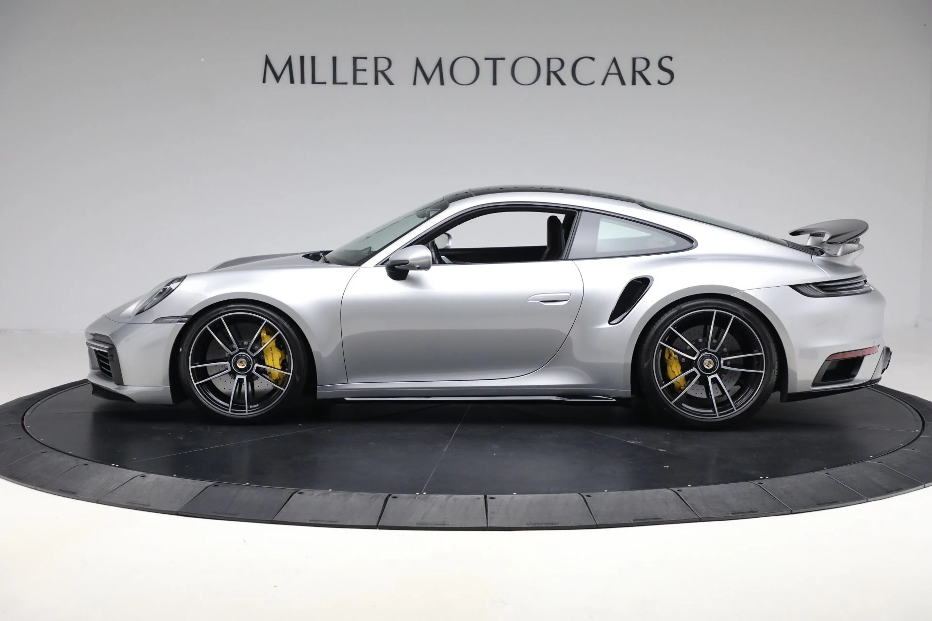 mph002_1830453291_Used_2021_Porsche_911_Turbo_S_1760565433_0cff90cad5