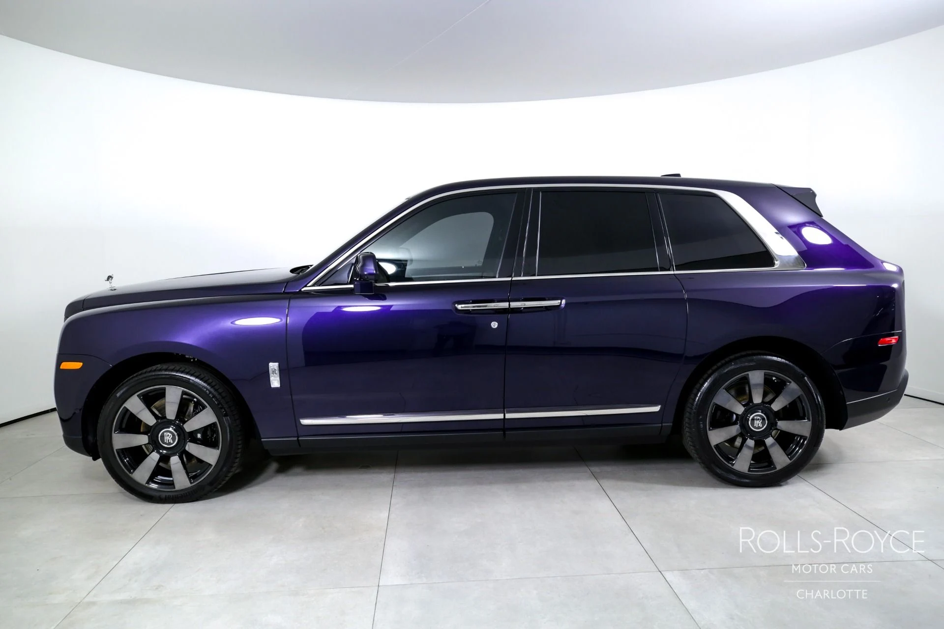 mph002_183712199_Used_2023_Rolls_Royce_Cullinan_1742248268_9e5ee9d79e