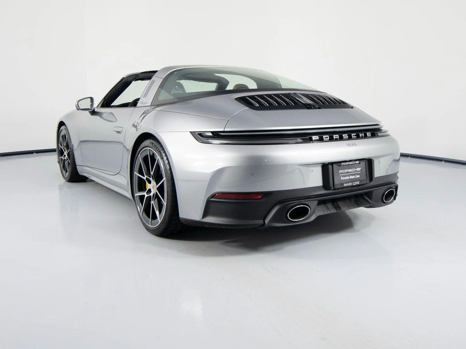 mph002_1841008447_On_BZ_1_Ff_Ol_IK_Jr_Jrrka6_C_m_Cbx_Y_45793a40fd